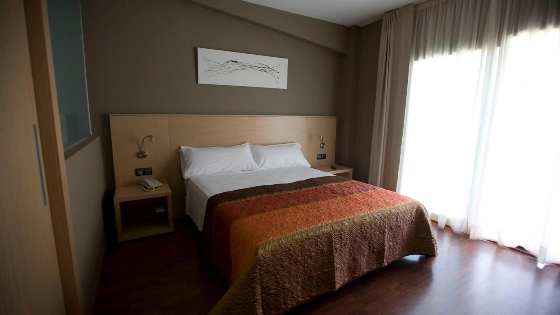 Double or Twin Room - Photo 1