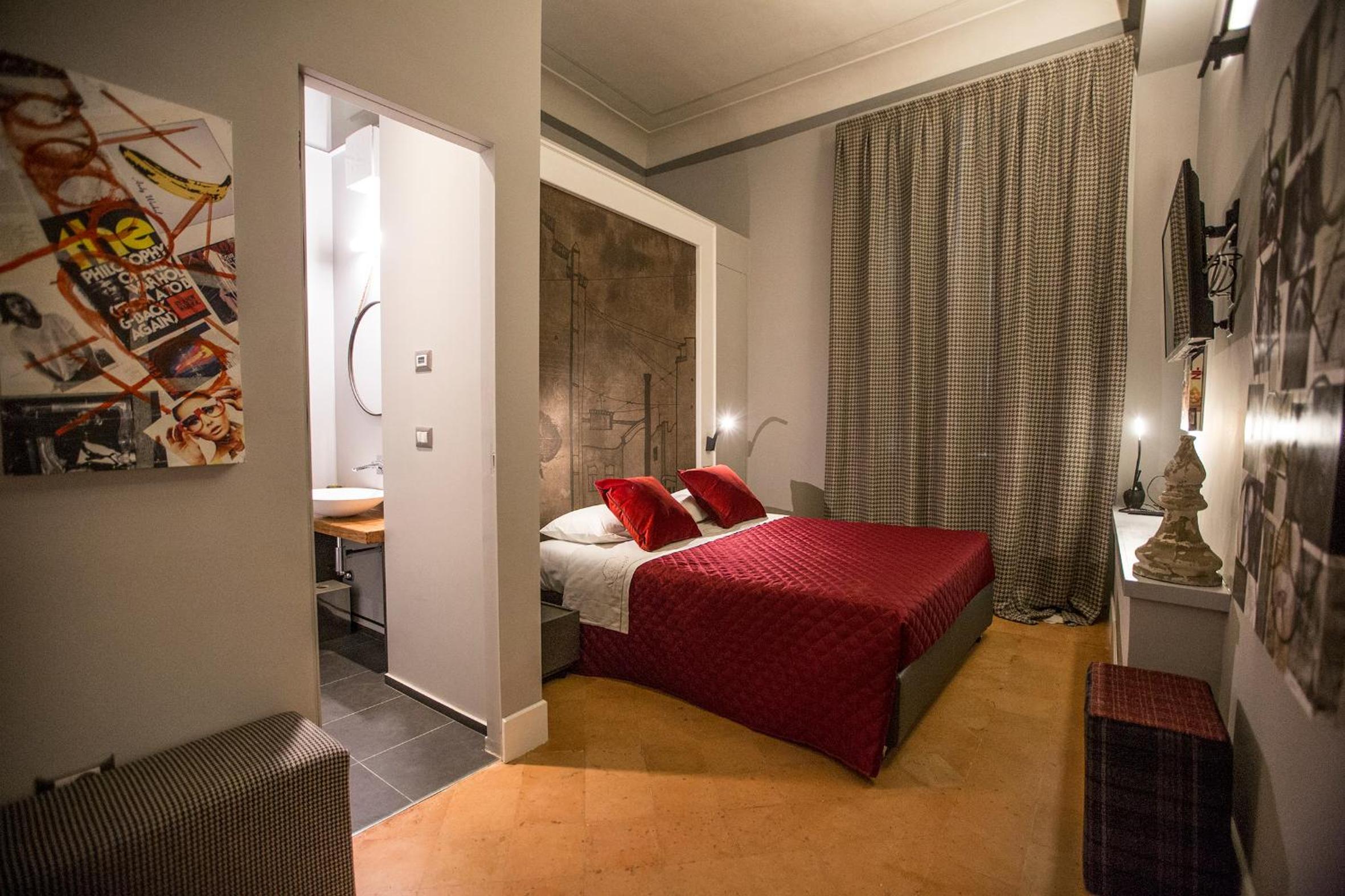 Deluxe Room - Photo 1