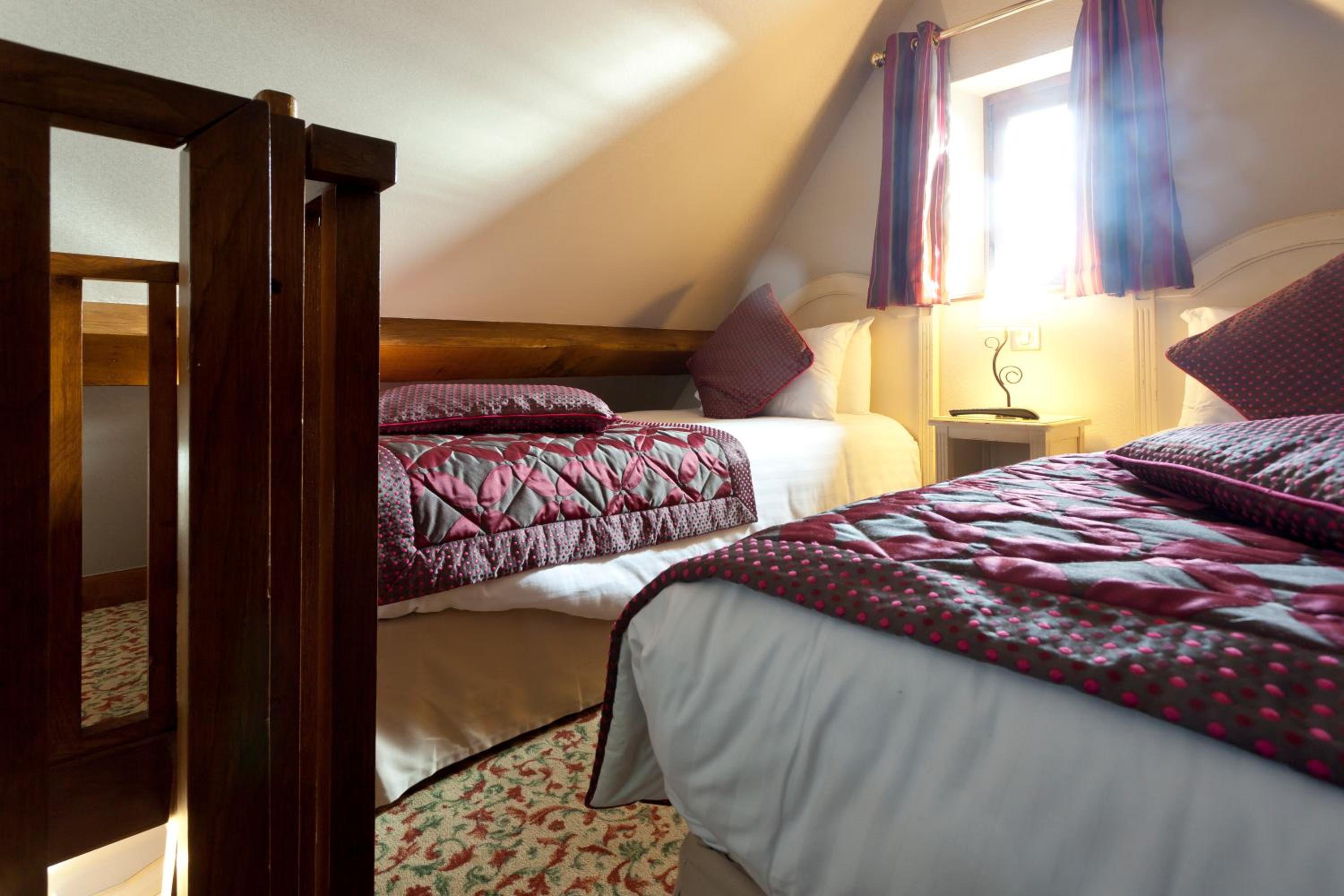 Quadruple Room - Photo 3