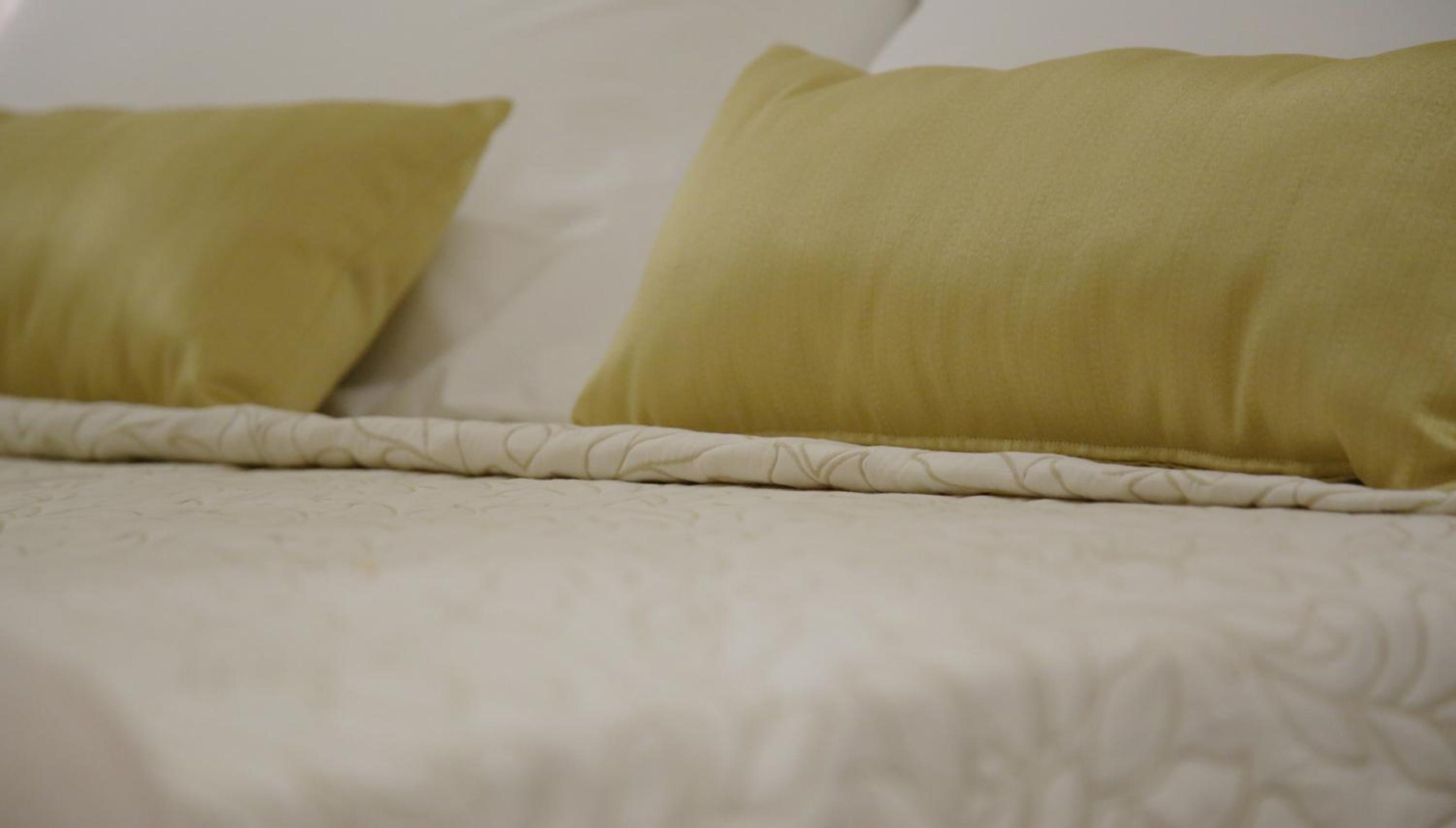 Superior Double Room thumbnail 5