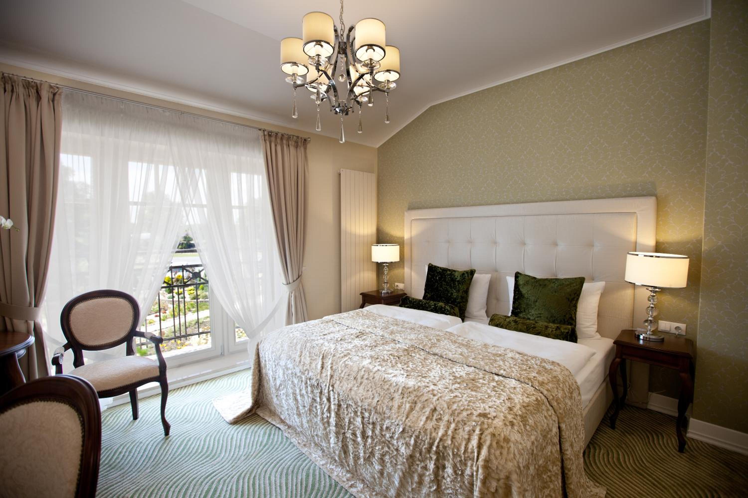 Double Room with Garden View - Photo 3