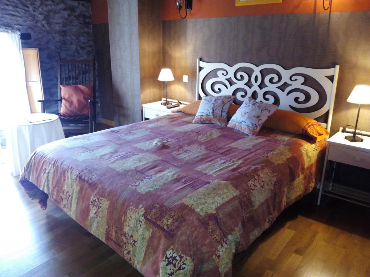 Queen Room with Spa Bath photo 2
