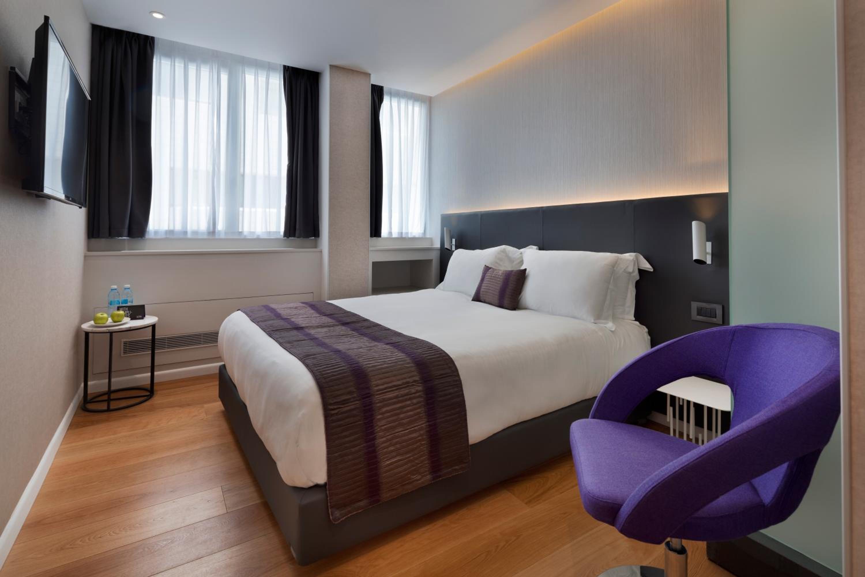 Superior Double or Twin Room photo 1