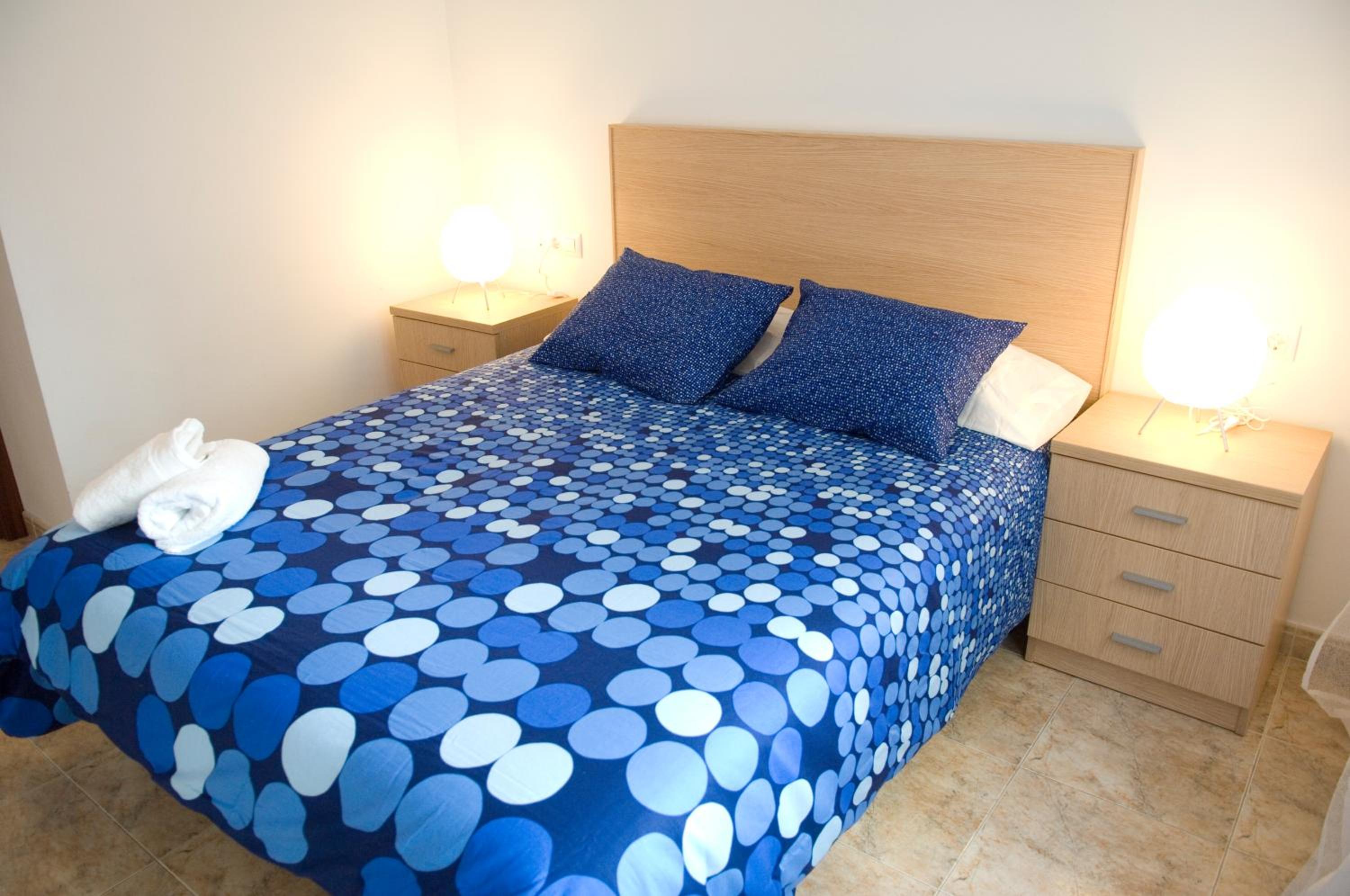 One-Bedroom Apartment - Photo 3