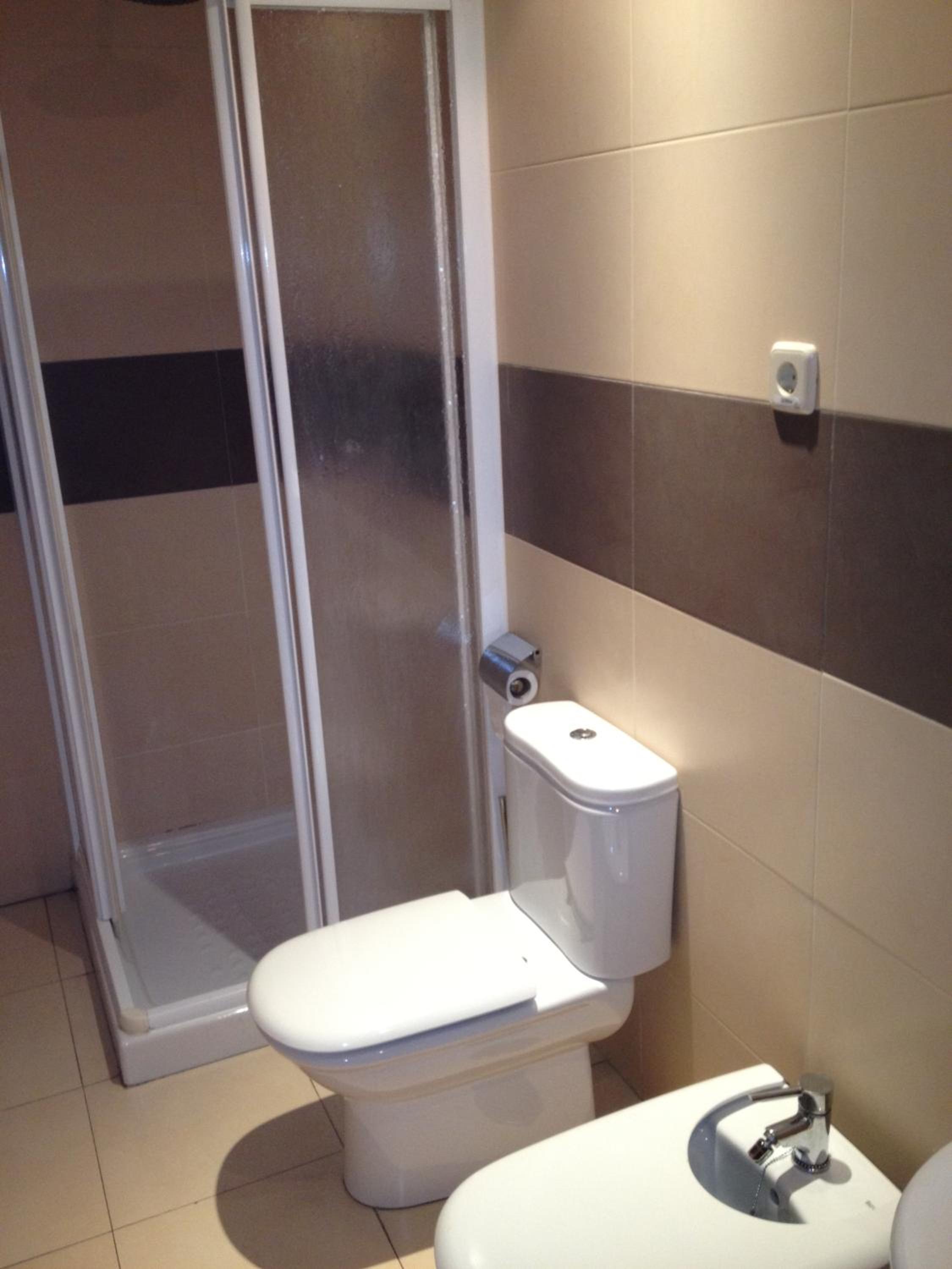Double Room with Private Bathroom photo 2