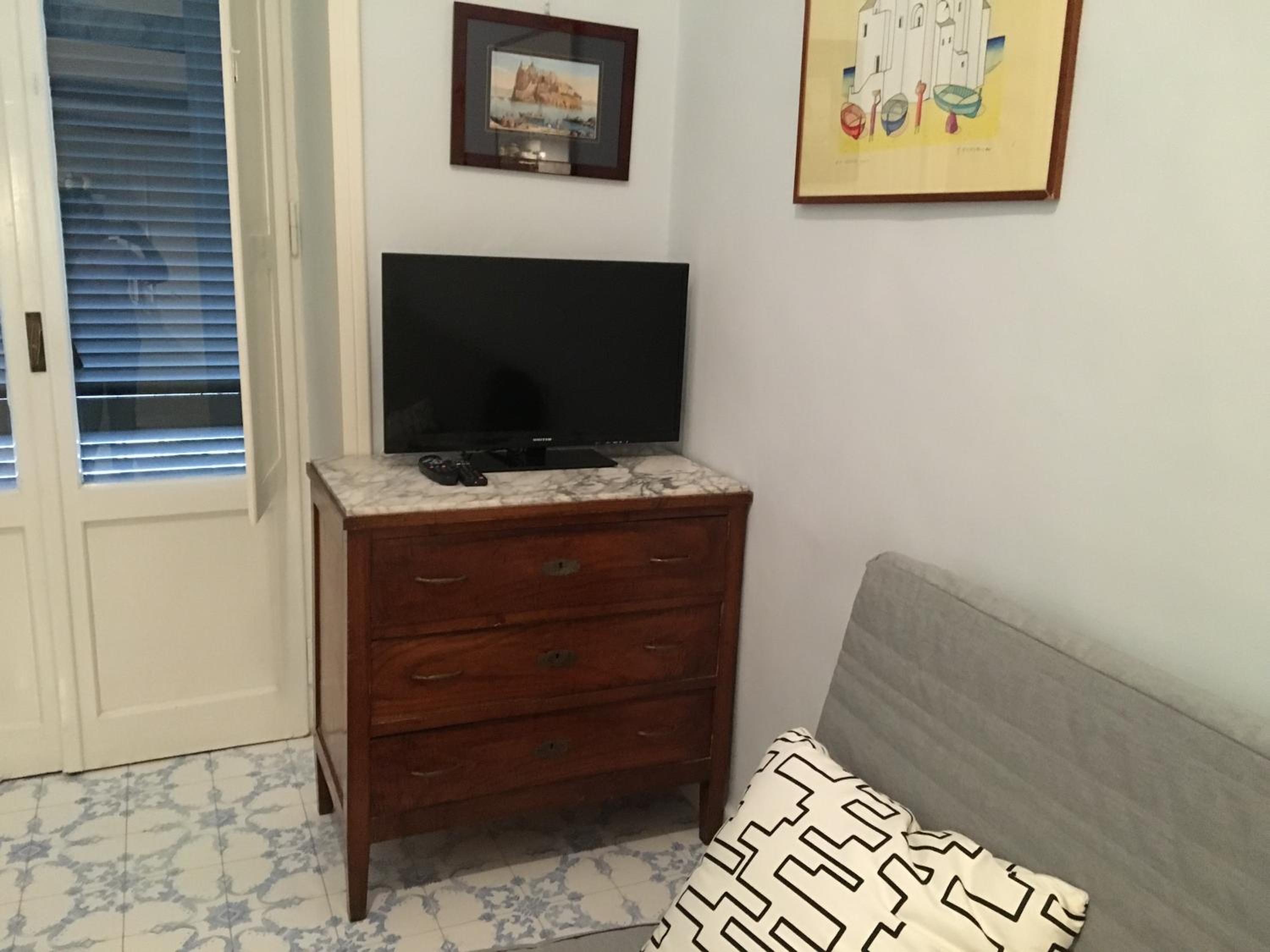 Studio Apartment with Sea View