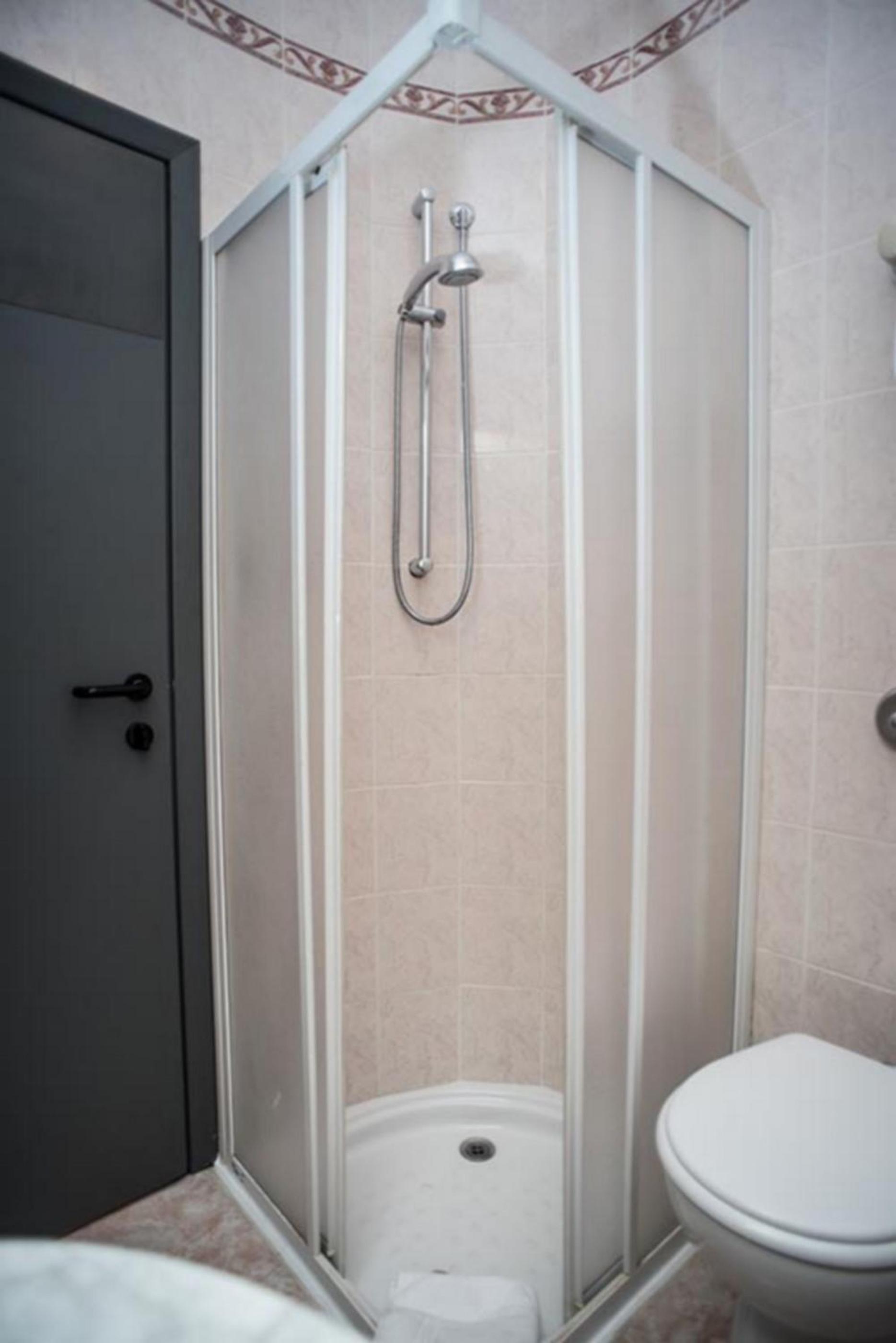 Standard Double Room (1 Adult) photo 2