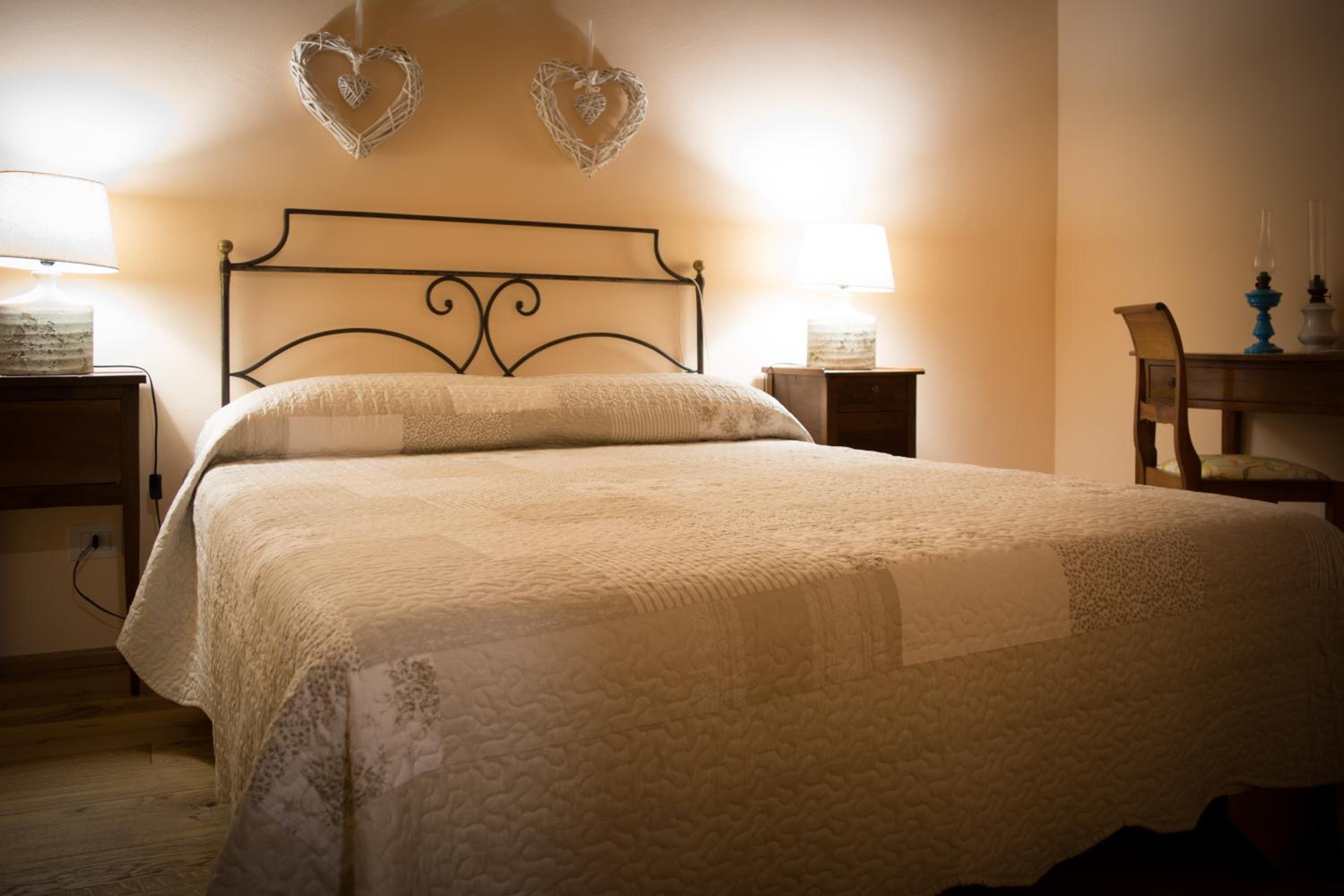 Double Room with Private Bathroom photo 2