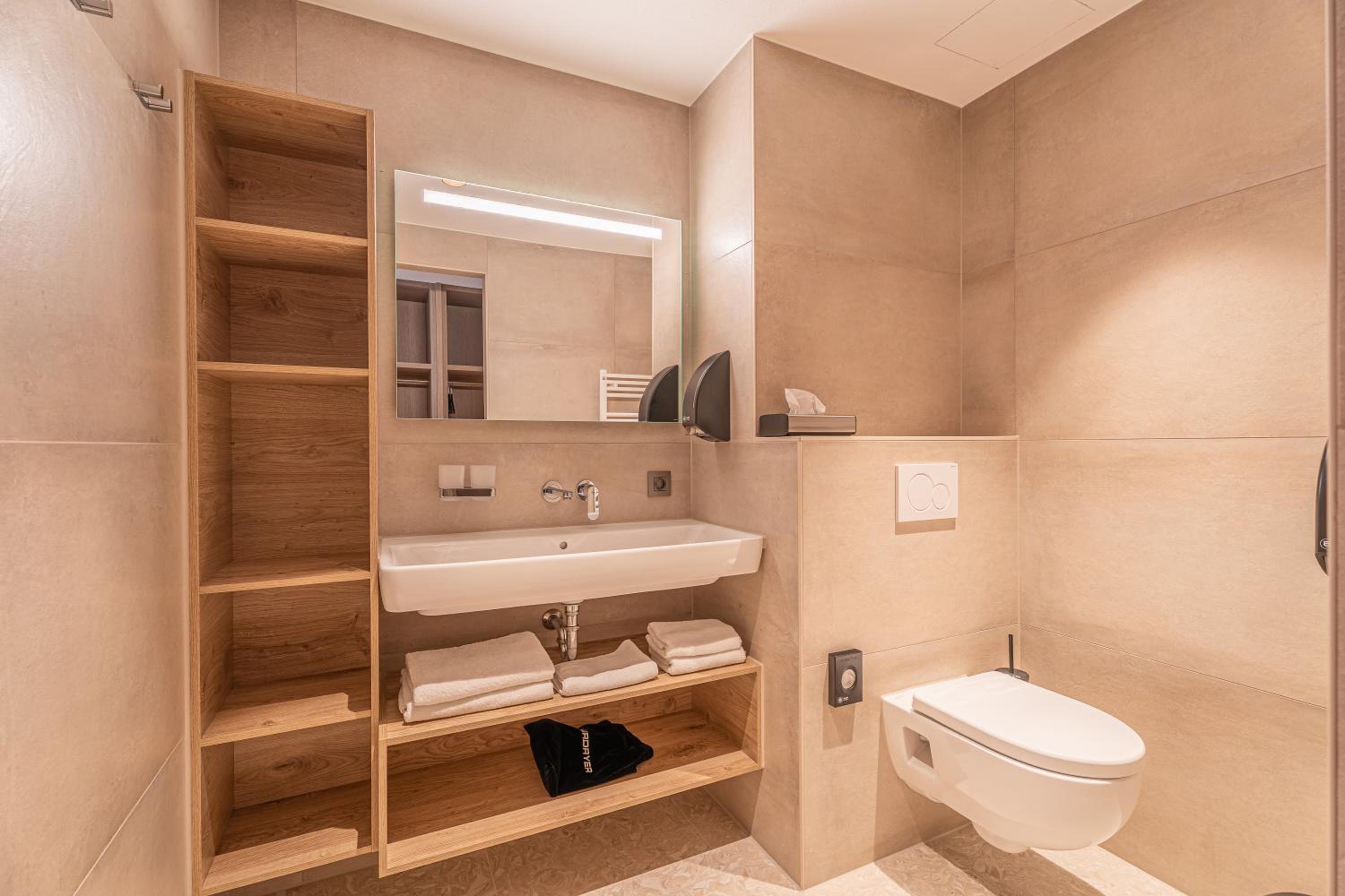 Deluxe Double Room (No pets allowed) photo 3
