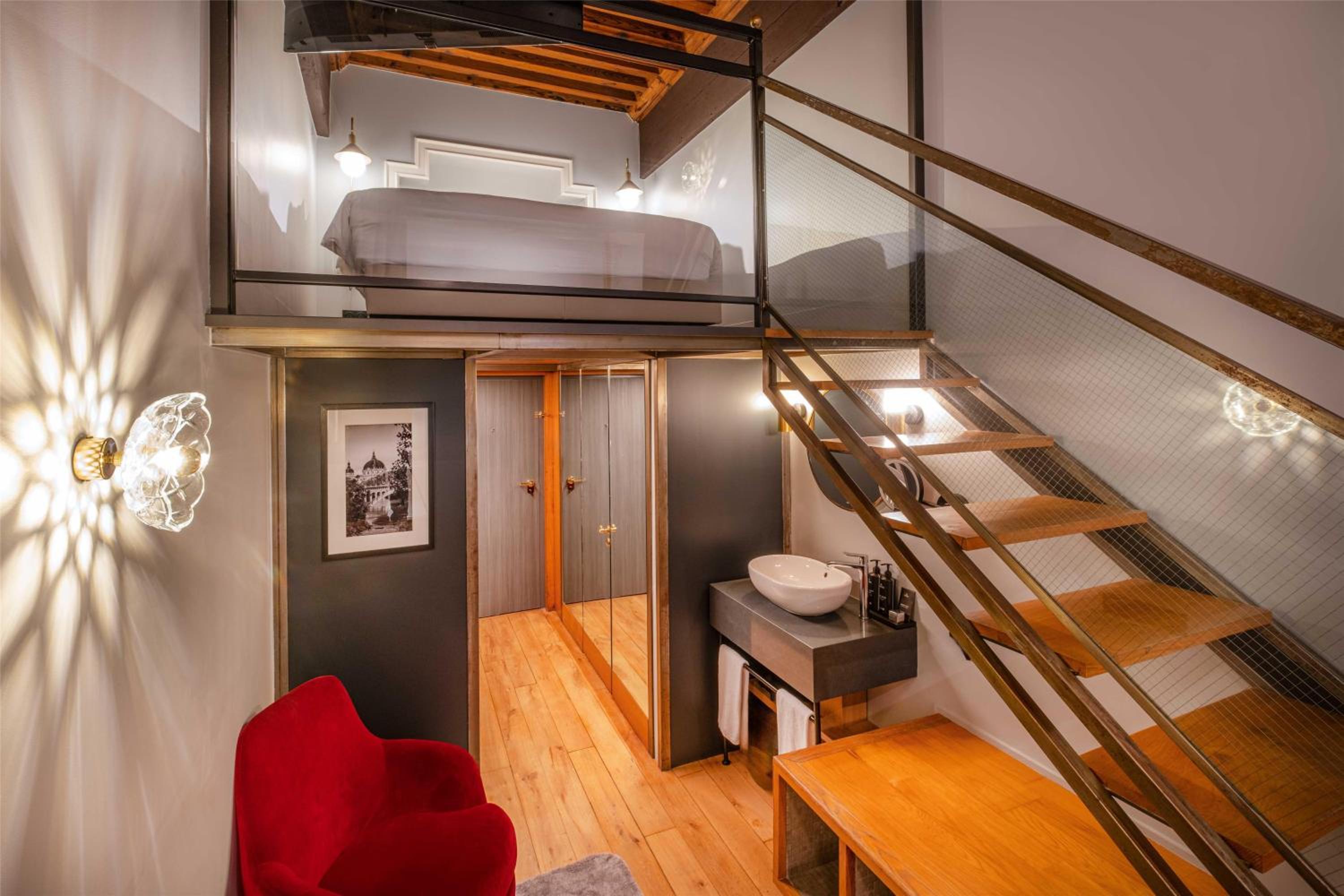 Duplex Collection Room - Photo 9