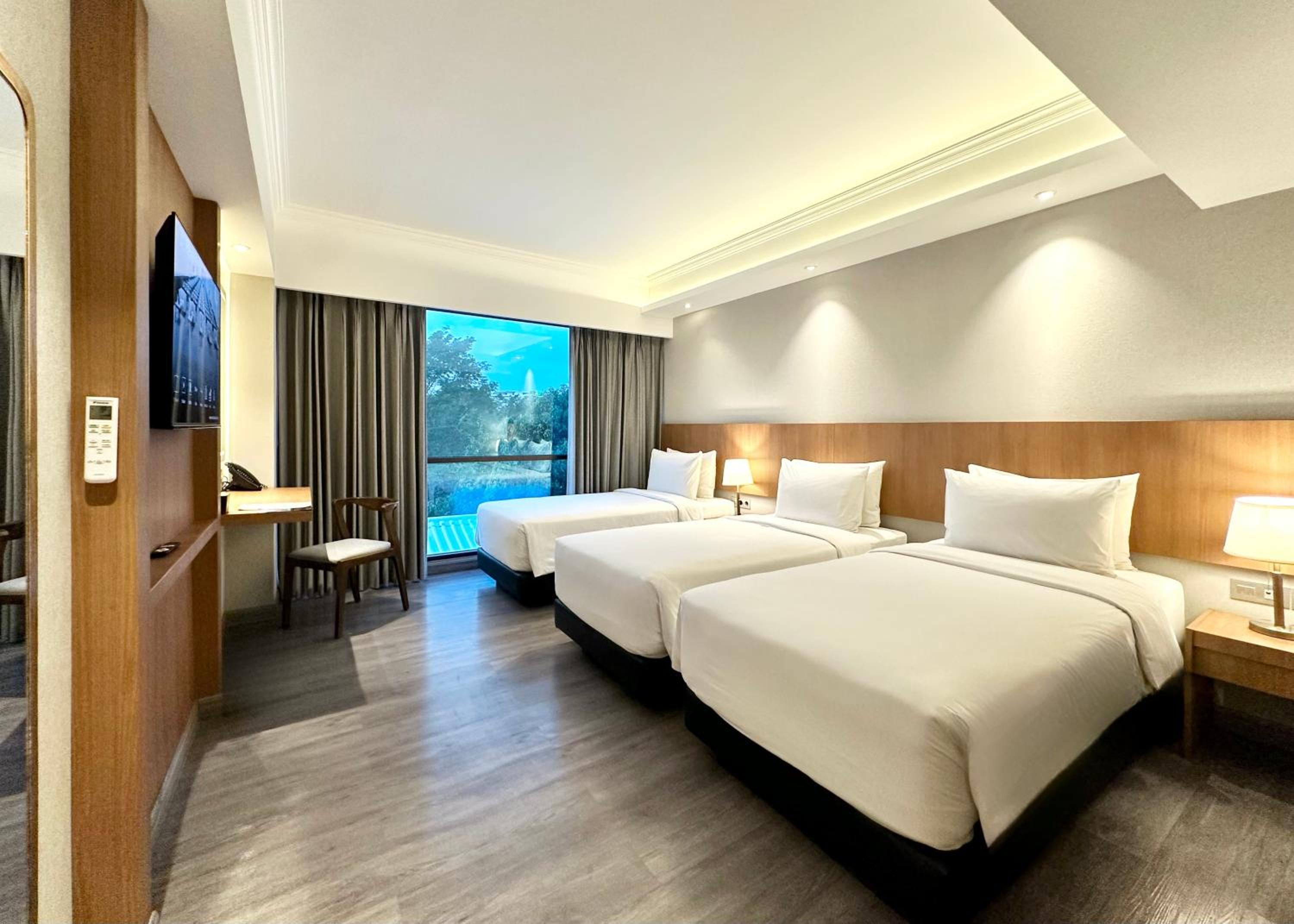 Executive Triple Room photo 3