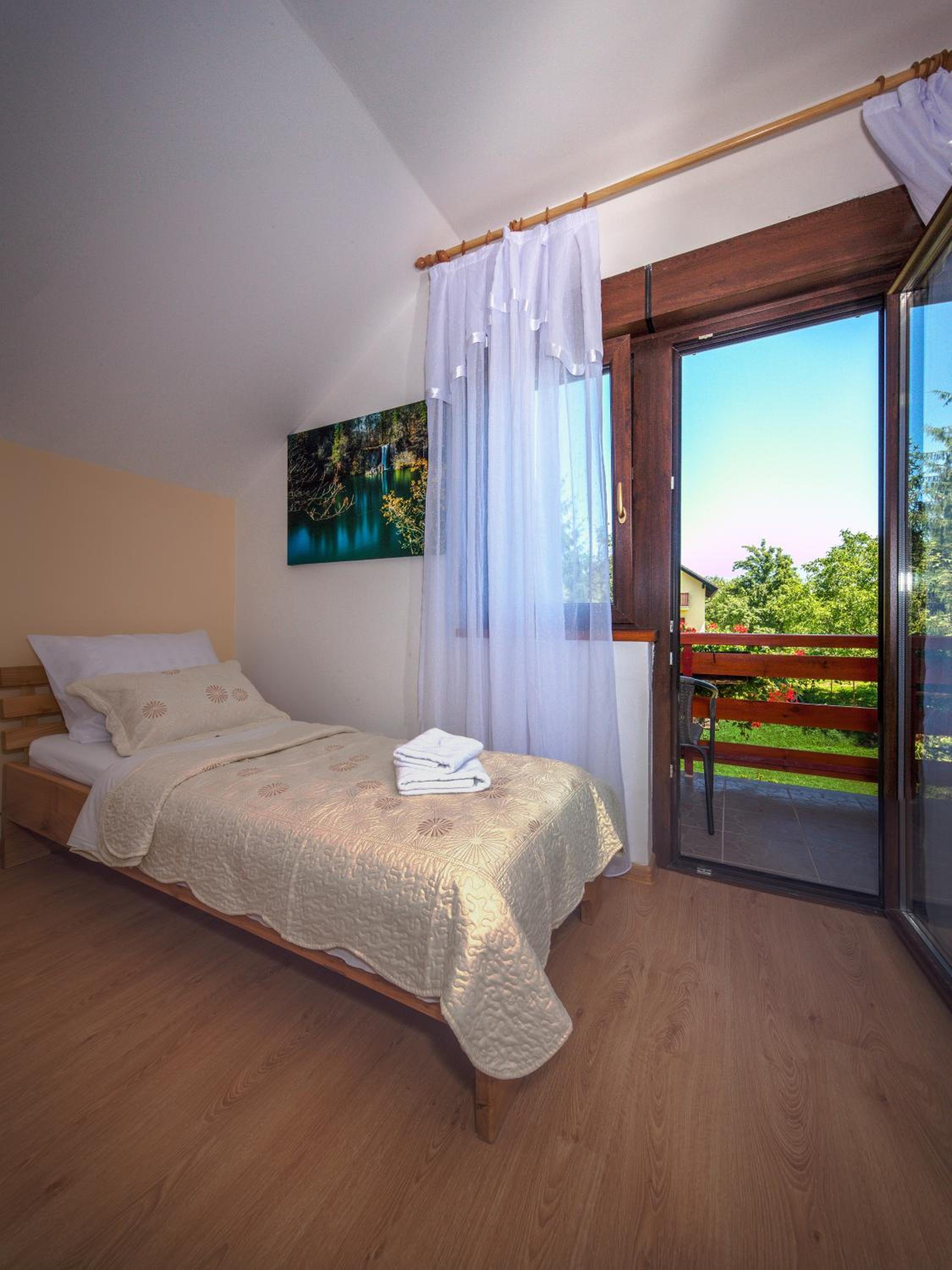 Triple Room - Photo 4