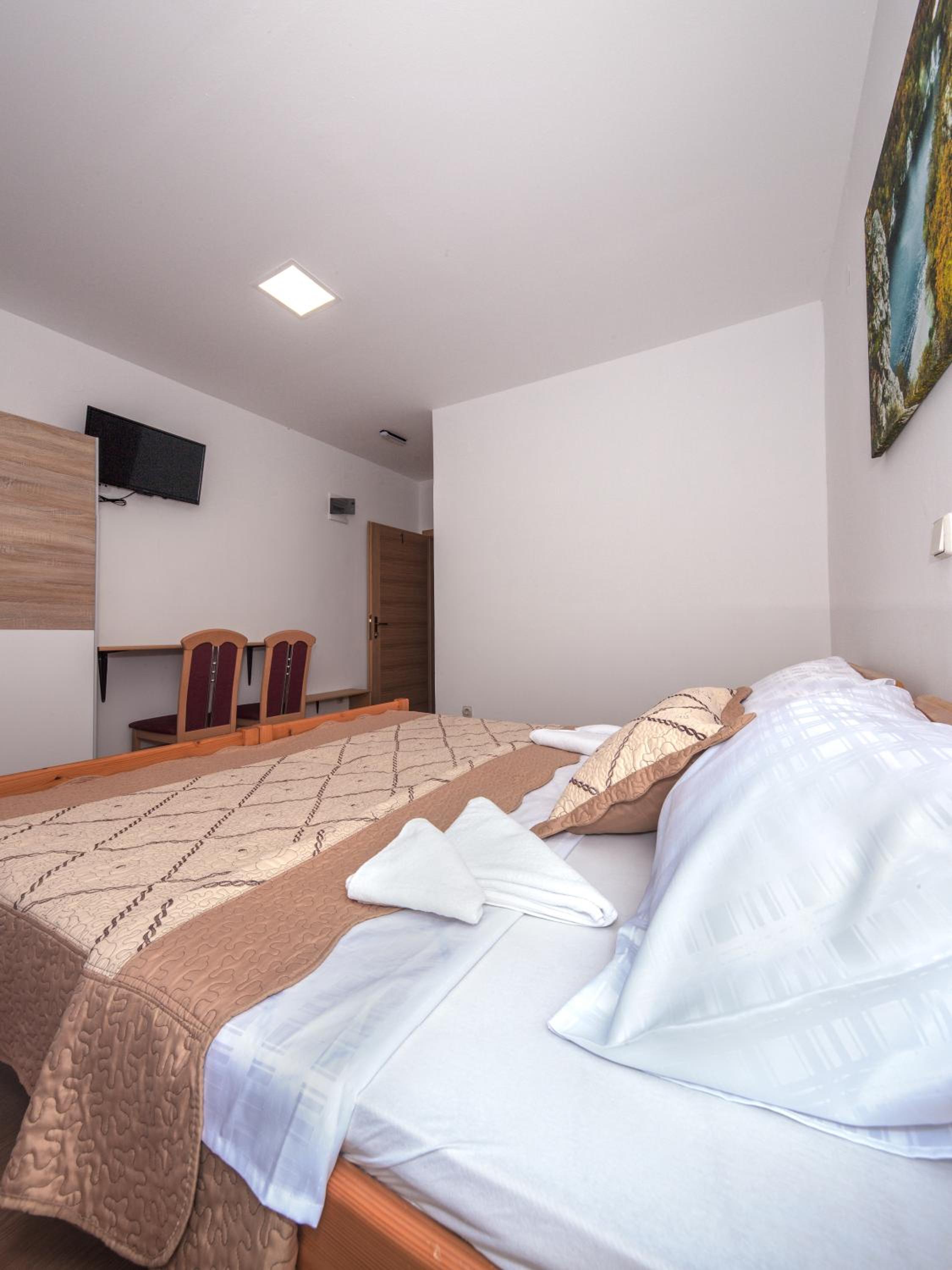 Twin Room with Terrace - Photo 2