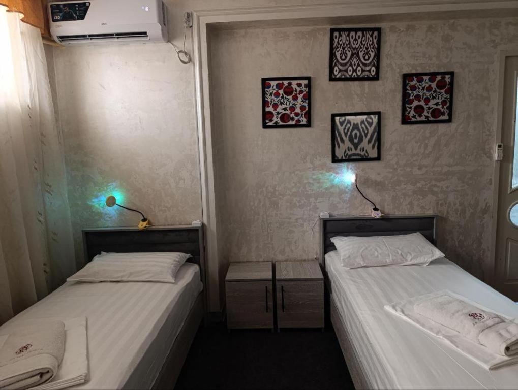 Bed in 6-Bed Dormitory Room photo 2