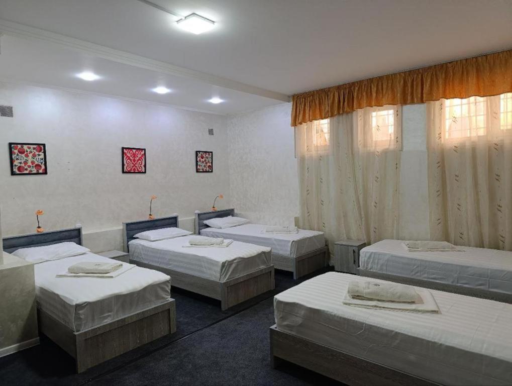 Bed in 6-Bed Dormitory Room photo 1