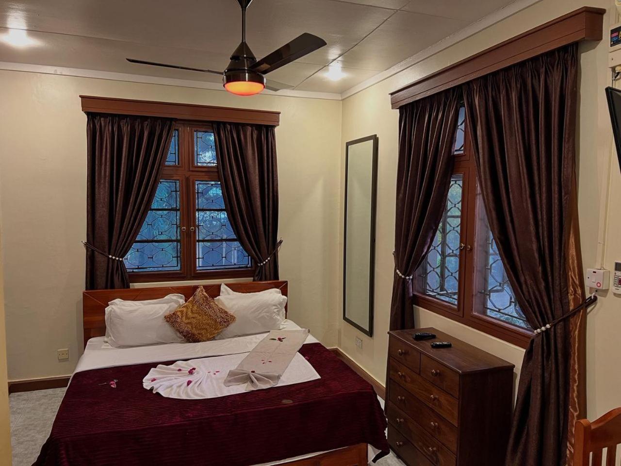 Deluxe Double or Twin Room photo 3