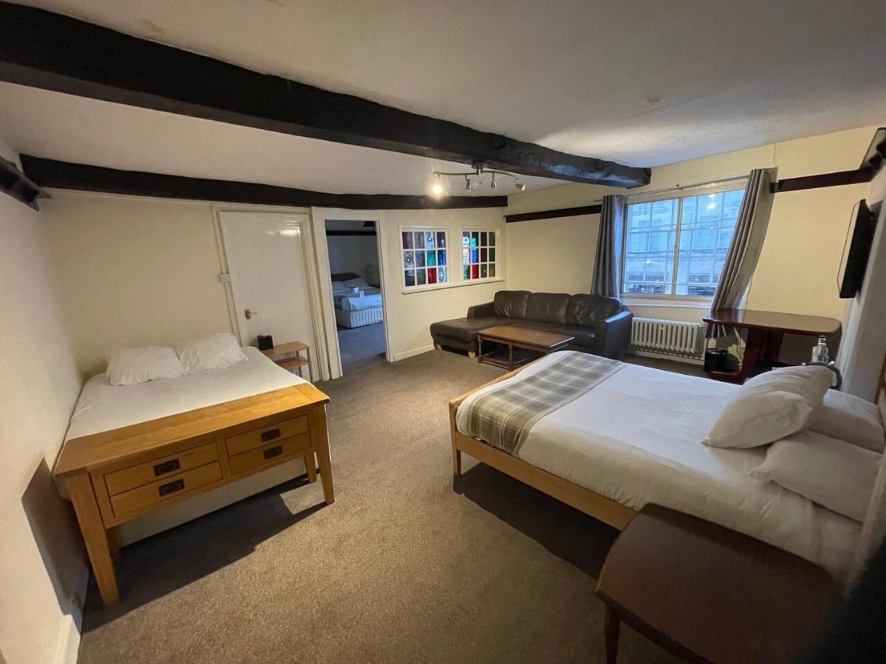 One-Bedroom Family Apartment