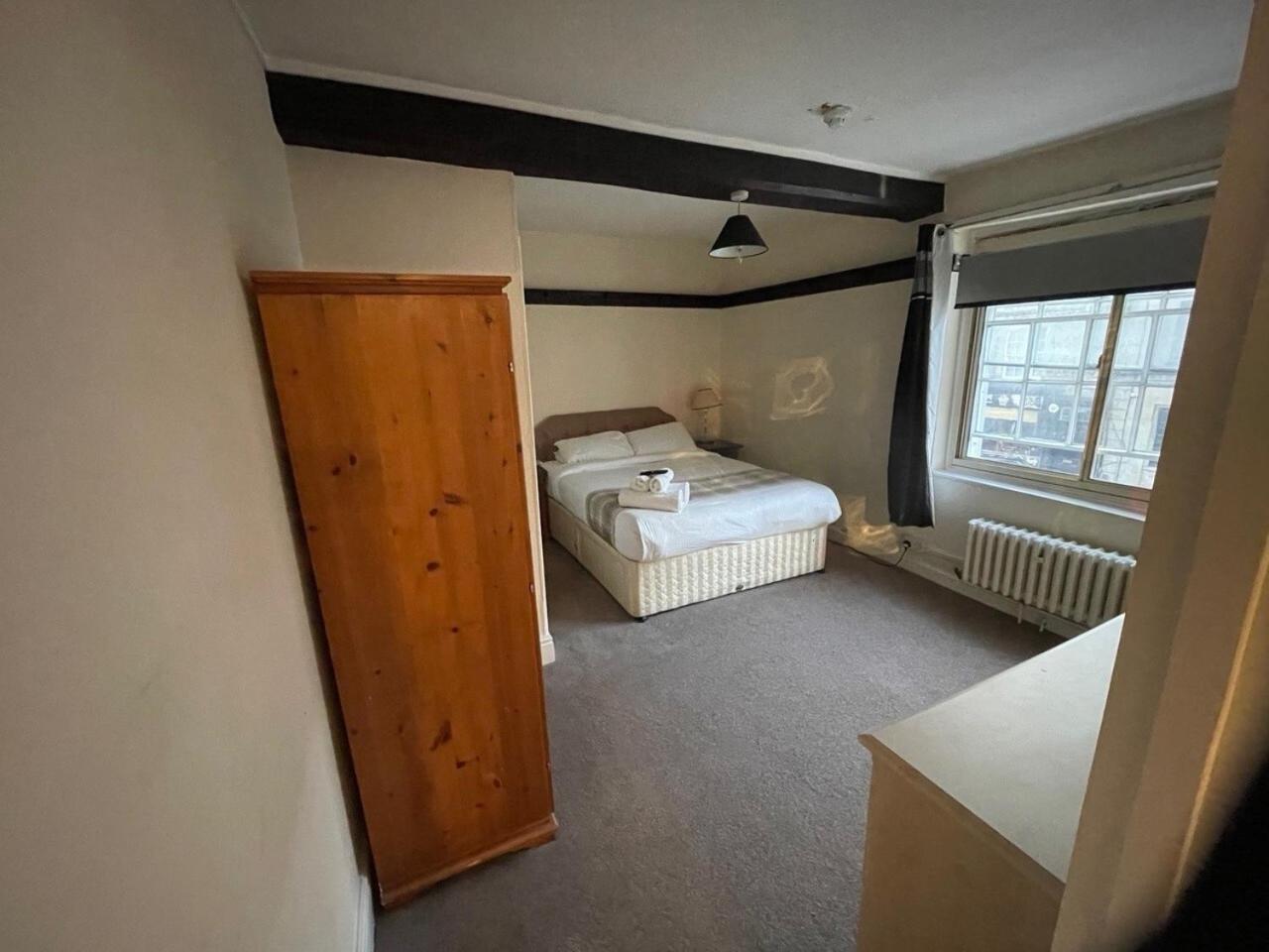 One-Bedroom Family Apartment photo 1