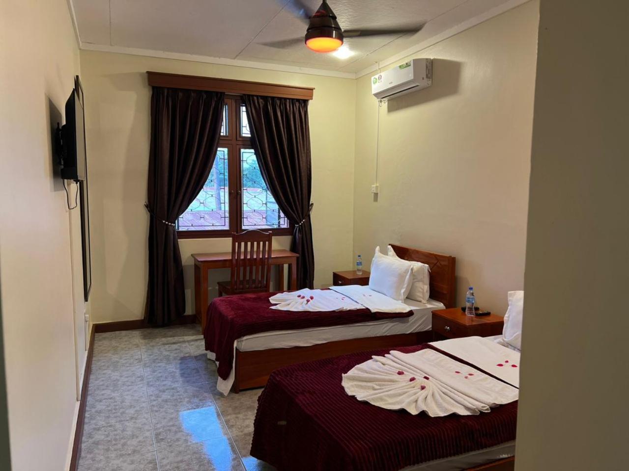Comfort Triple Room with Shower photo 2