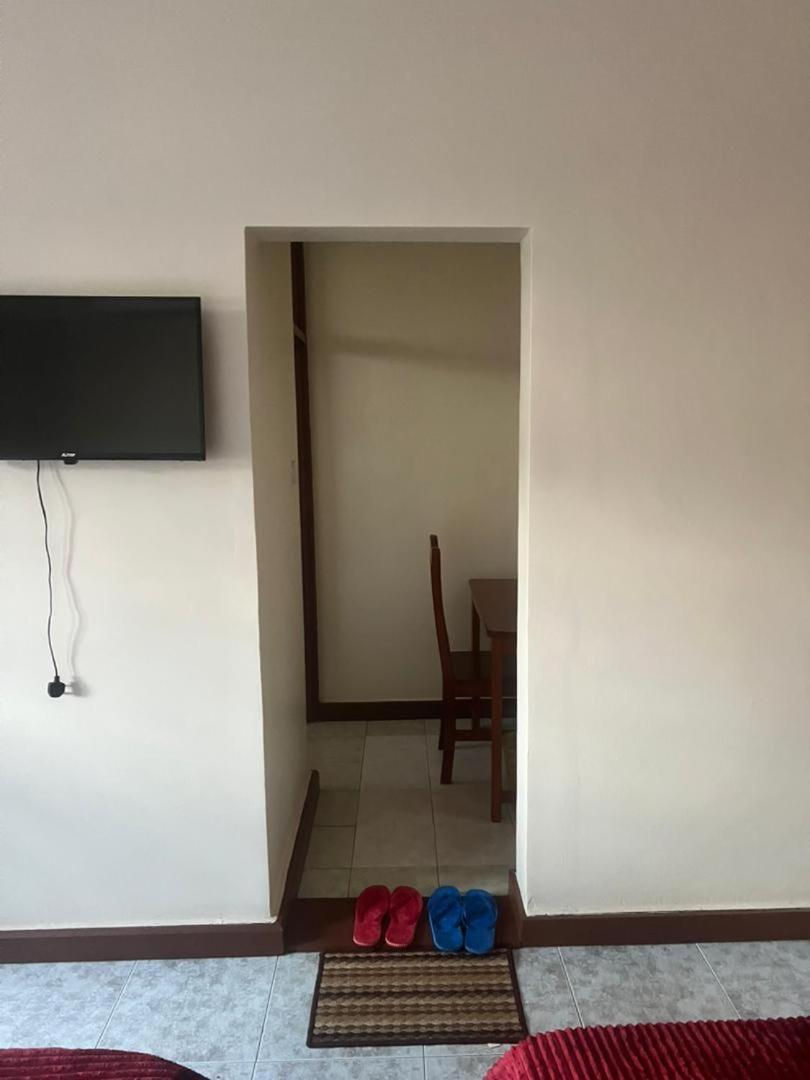 Family Room with Mountain View photo 2