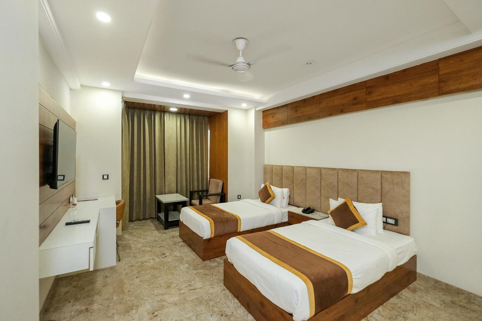 Superior Twin Room