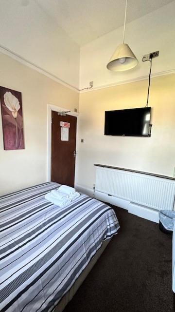 Double Room with Private Bathroom - Photo 4