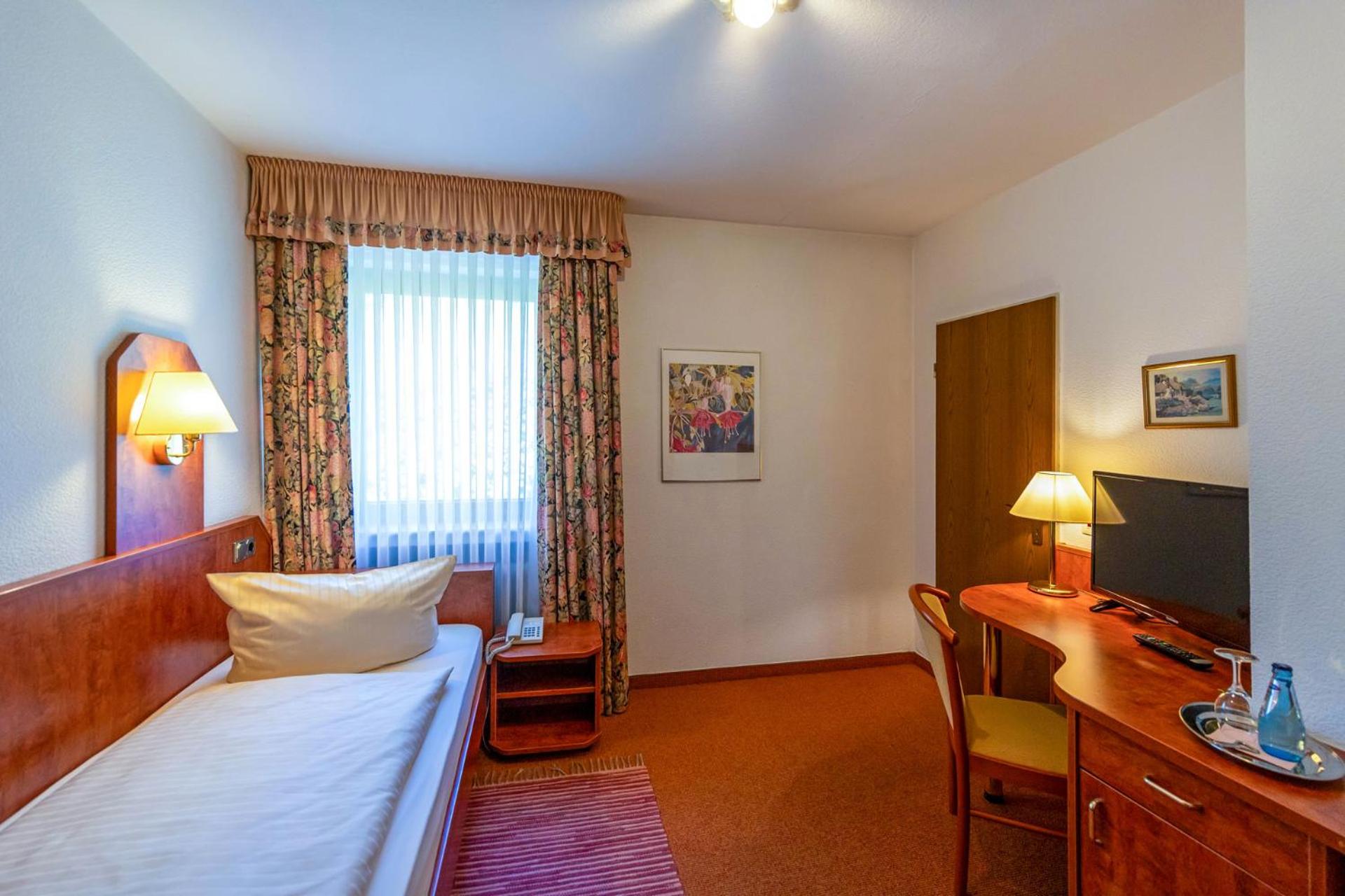 Single Room photo 1