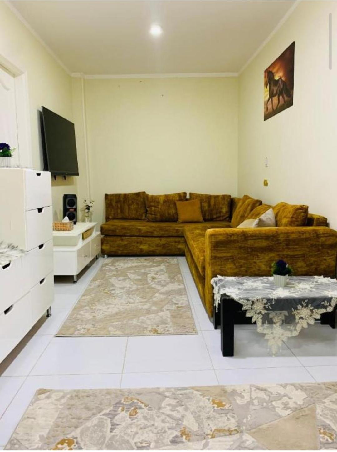 Single Room with Shared Bathroom