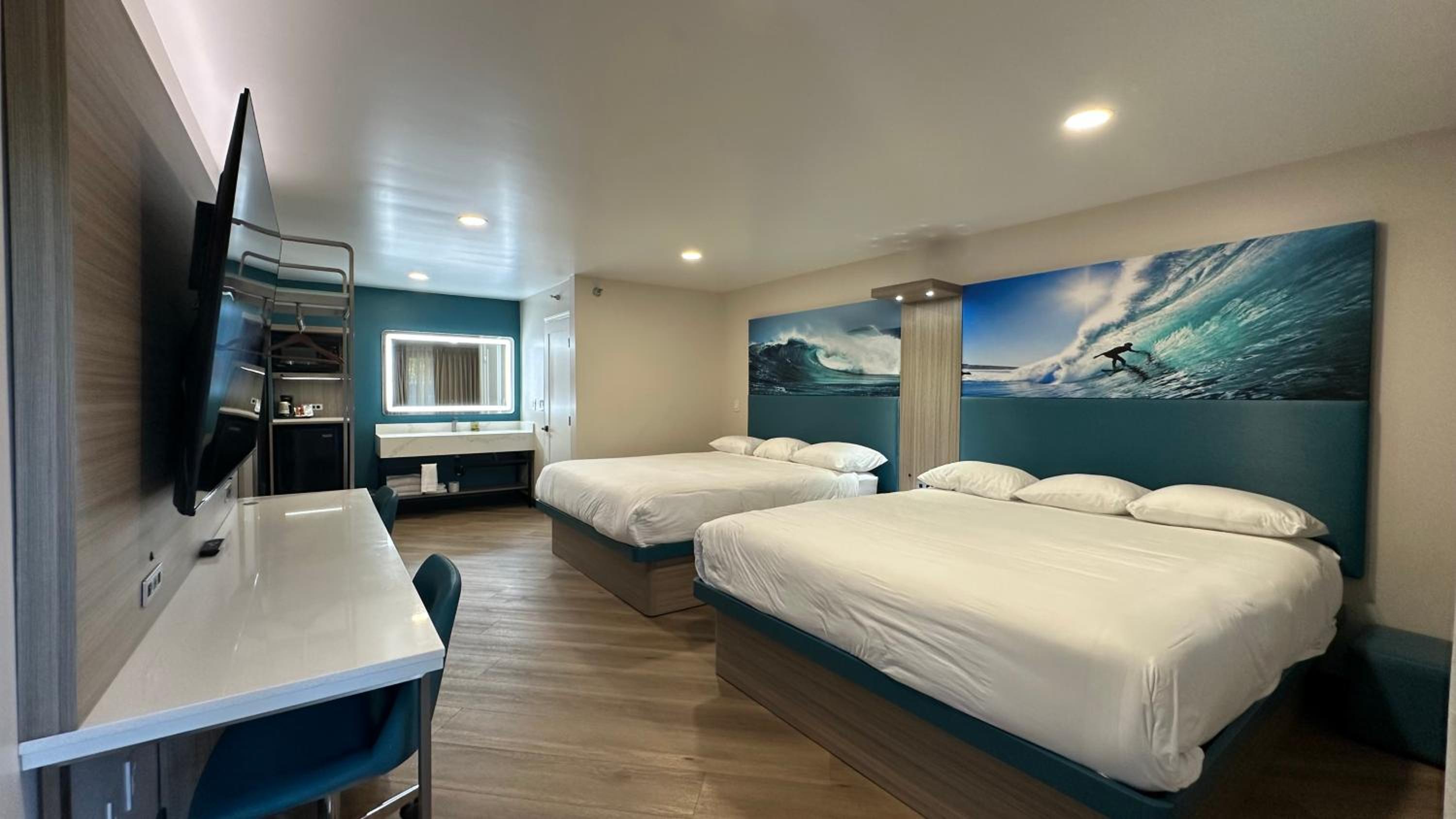 Two King Beds - Photo 1