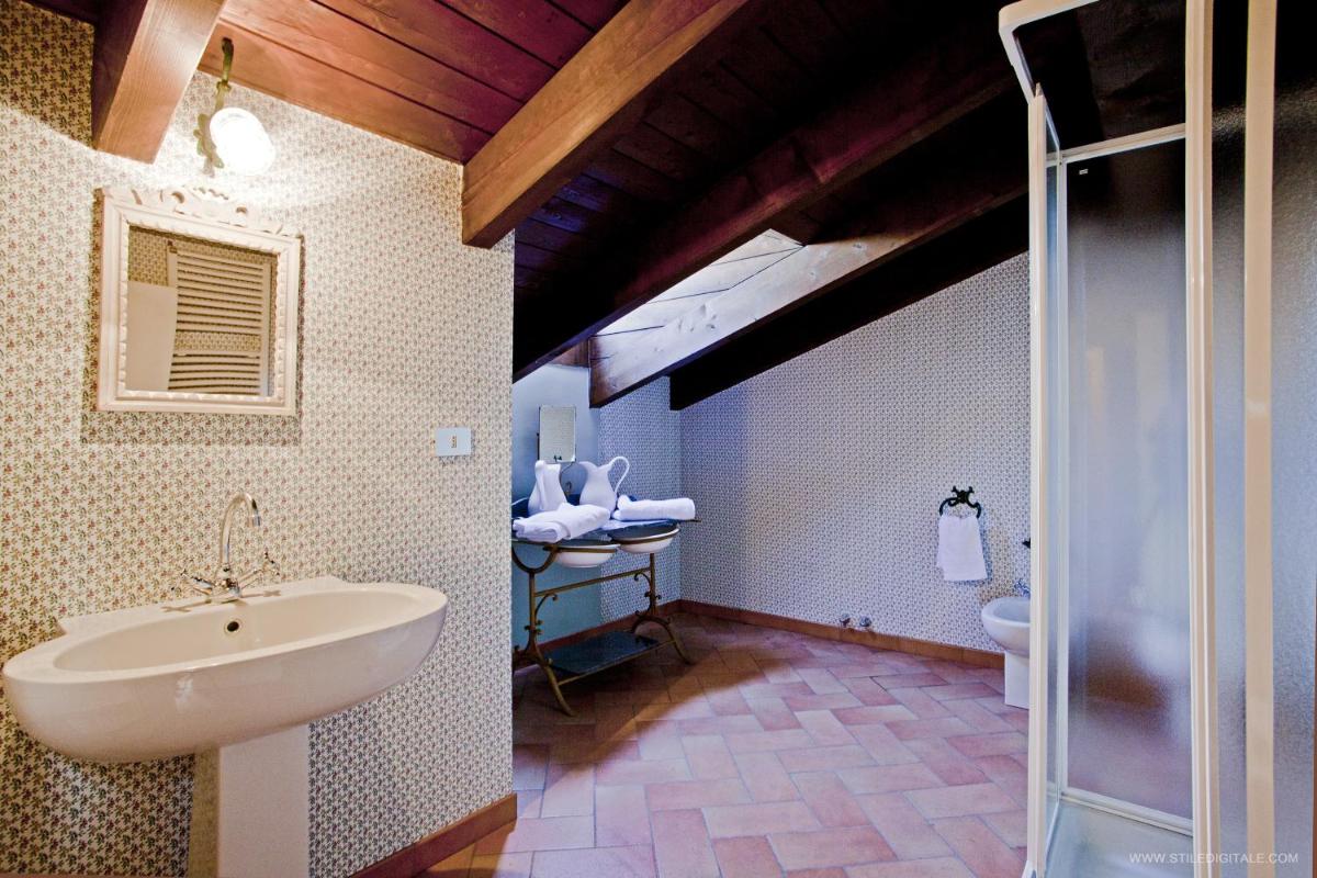 Triple Room with Private External Bathroom photo 2