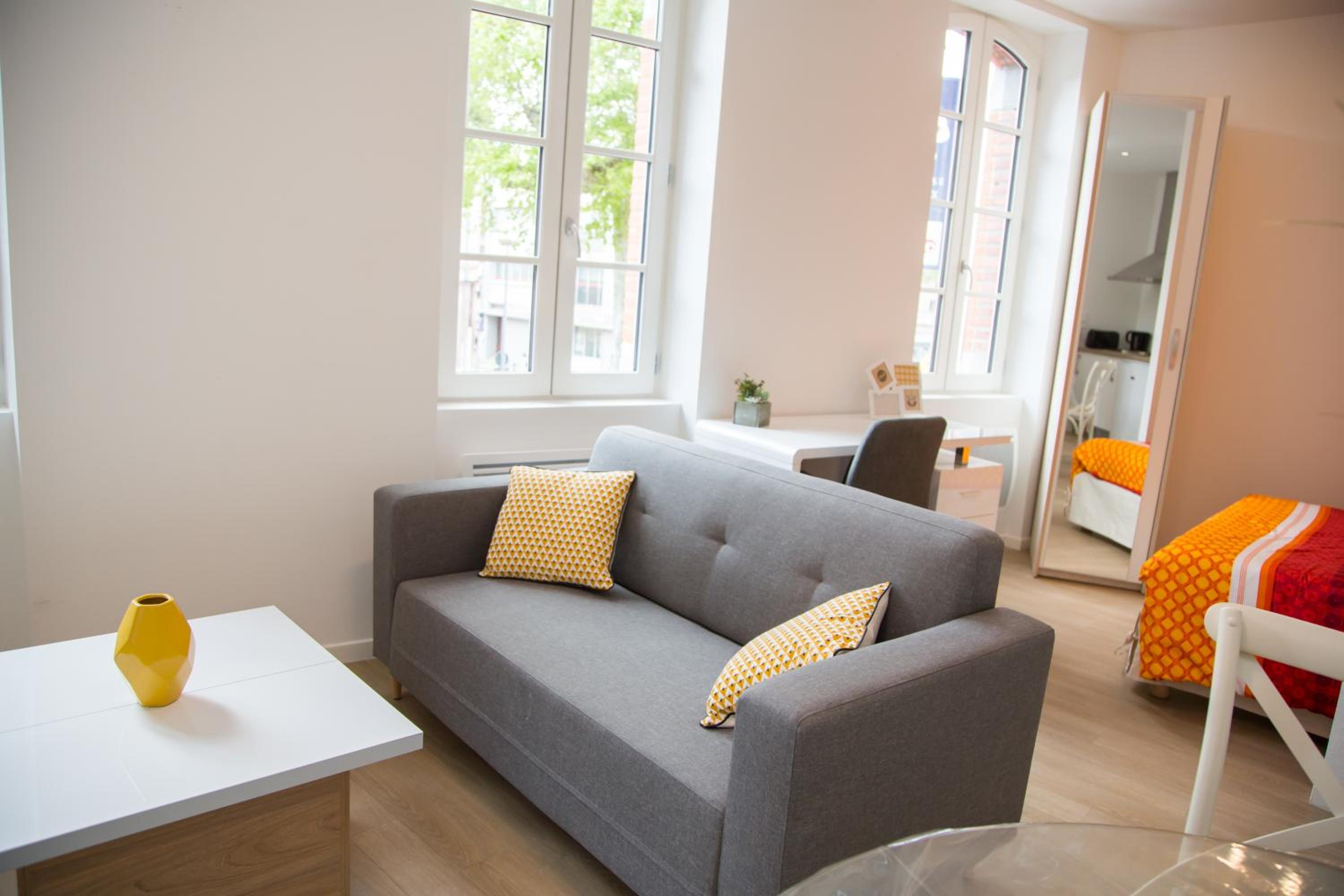 Apartment photo 1