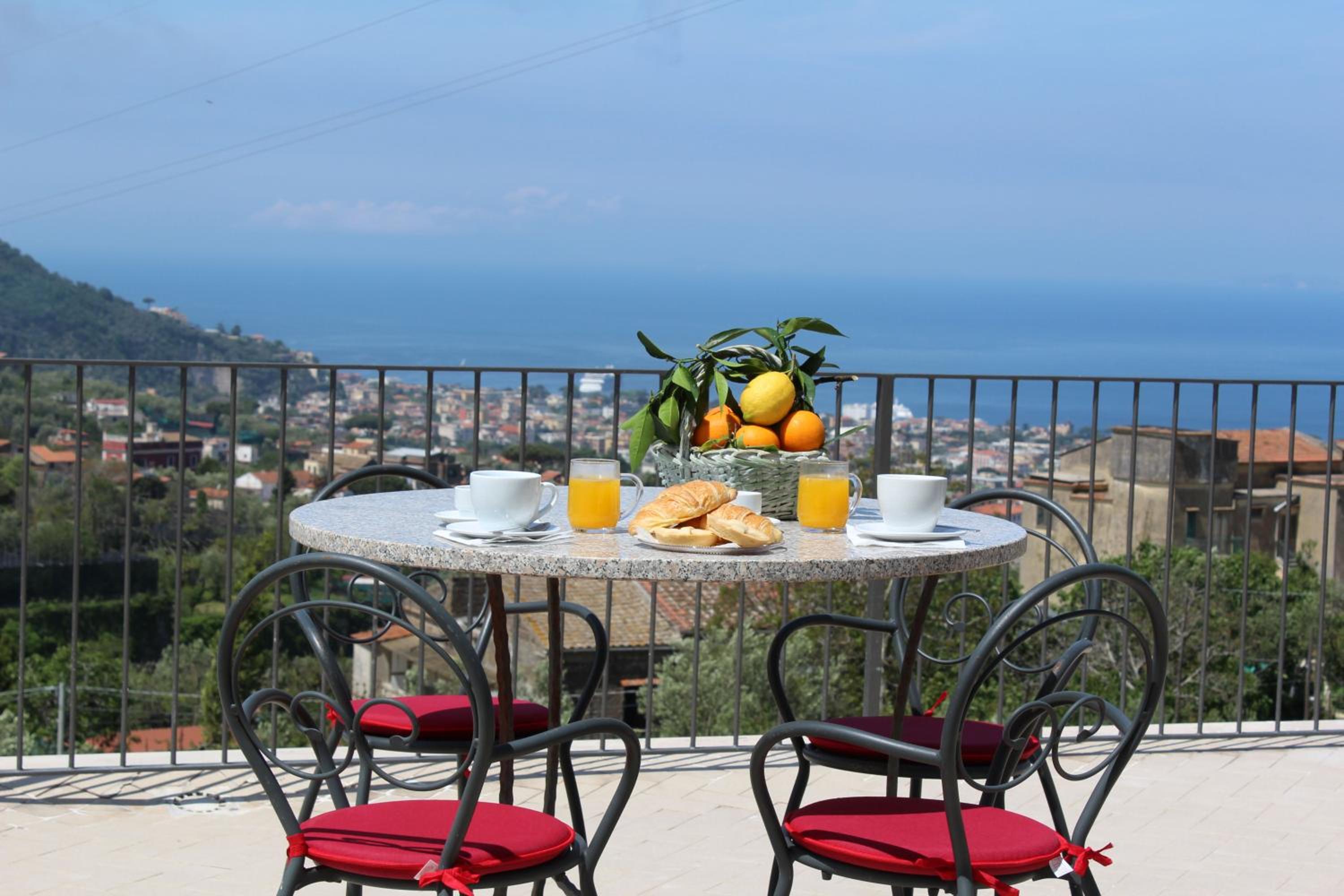 King Room with Sea View - Photo 4