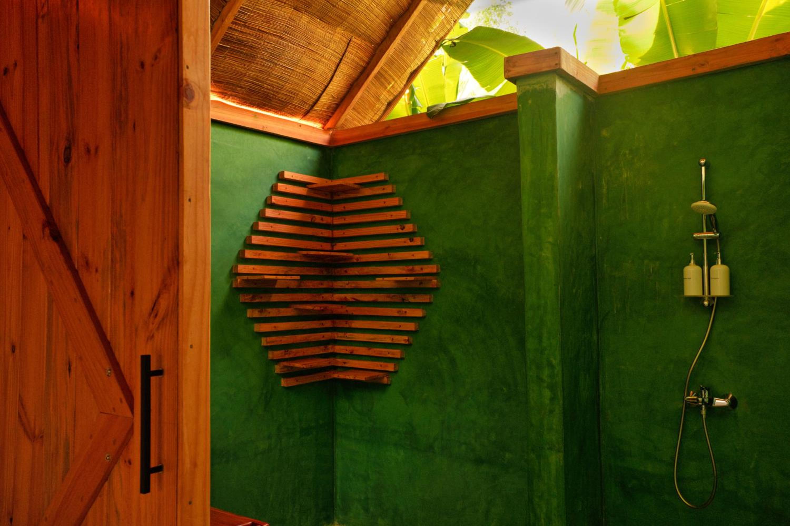 King Room with Sea View - Photo 14