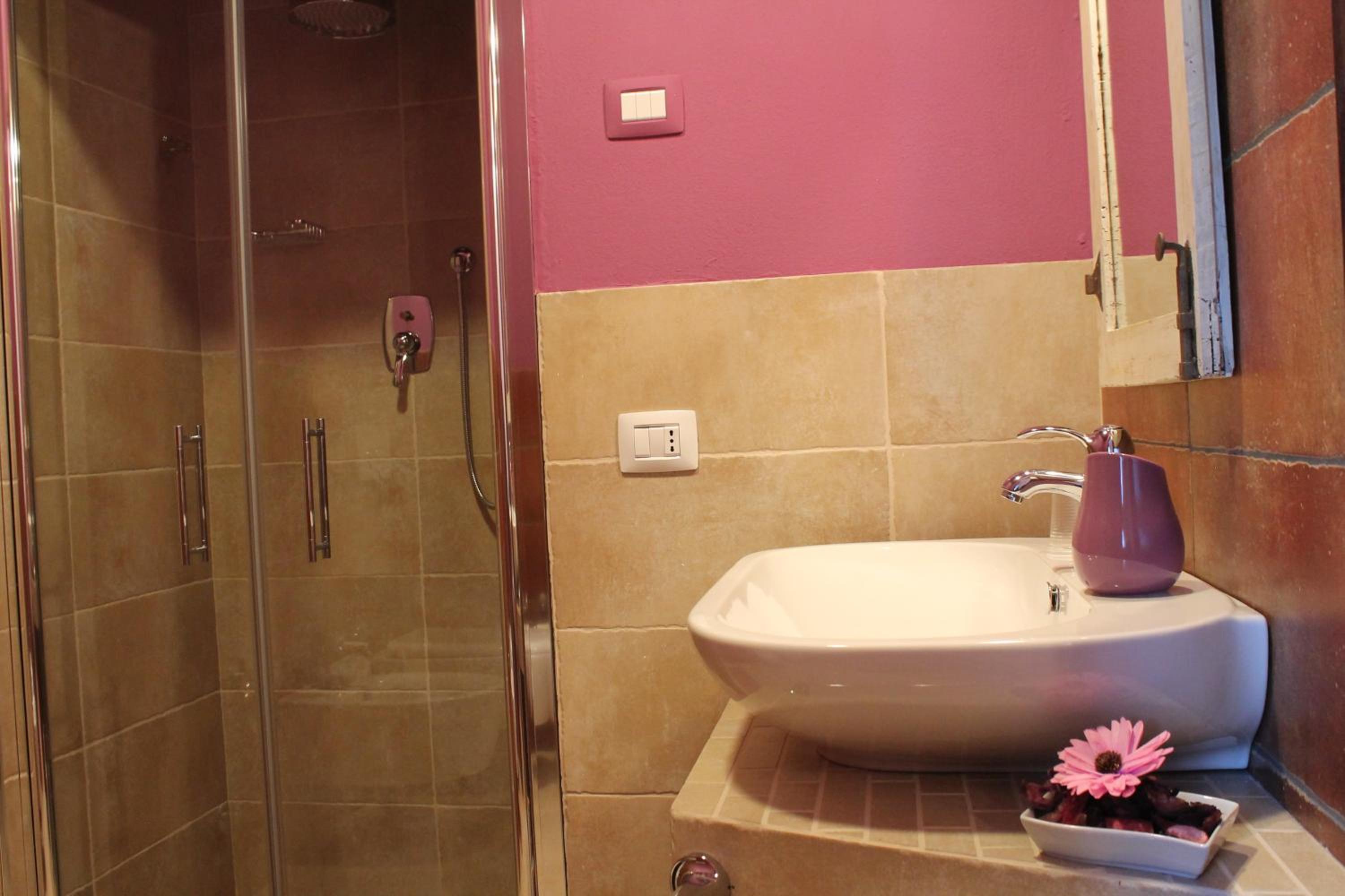 Large Double Room photo 2