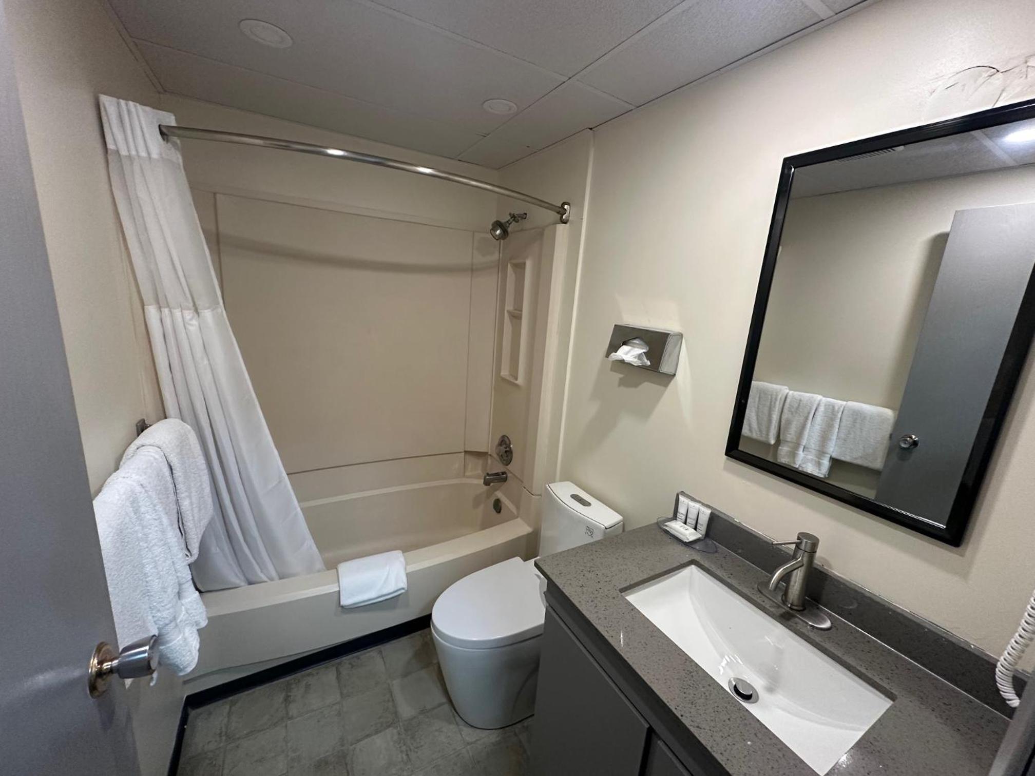 SureStay by Best Western Smithers, Photo 2