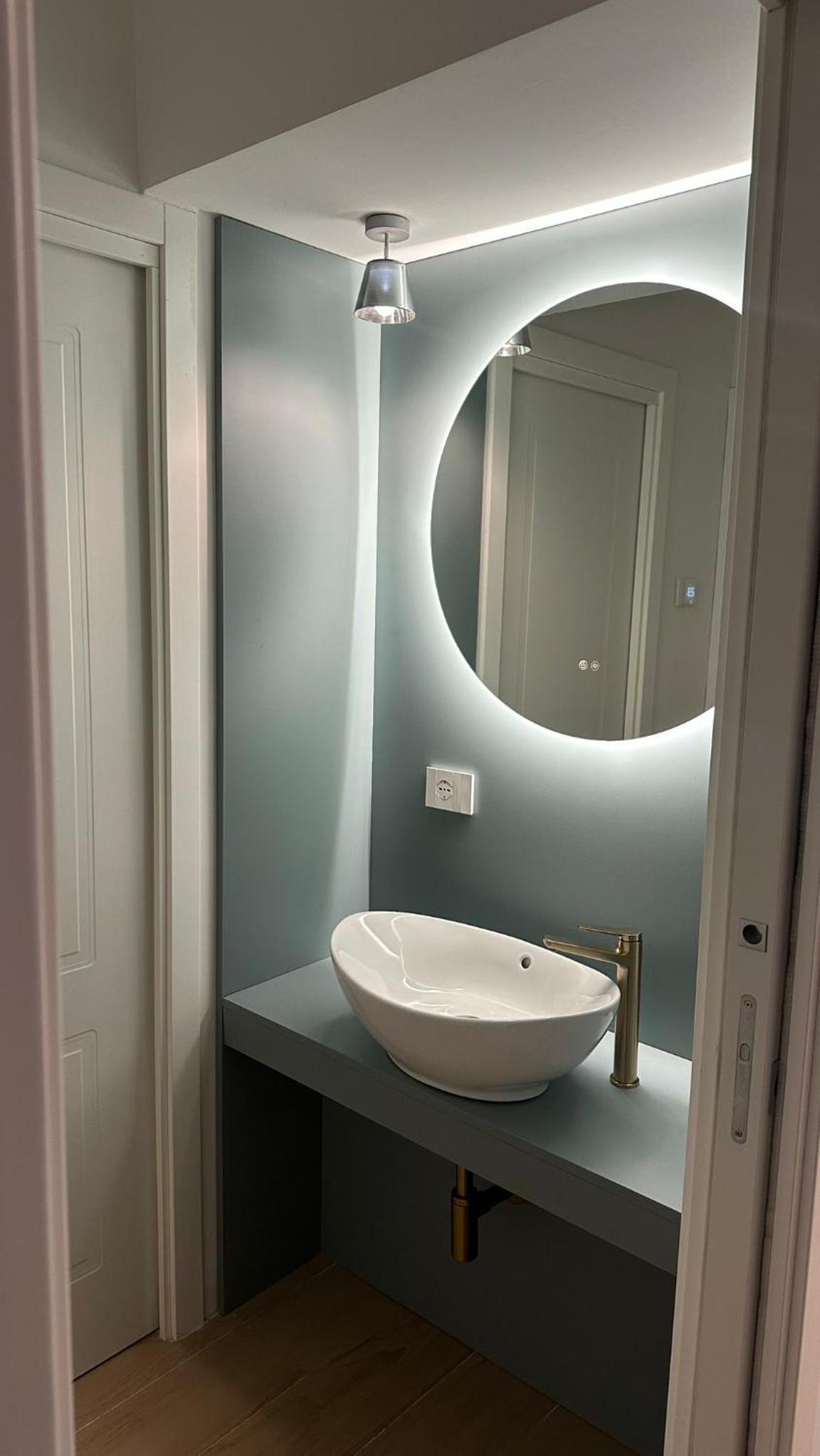 Superior One-Bedroom Apartment with Balcony