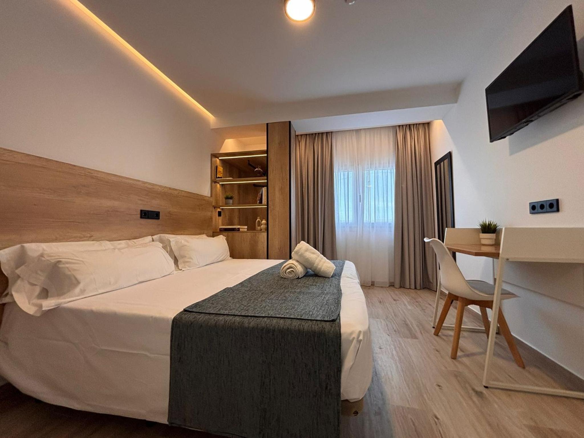 Deluxe Queen Room