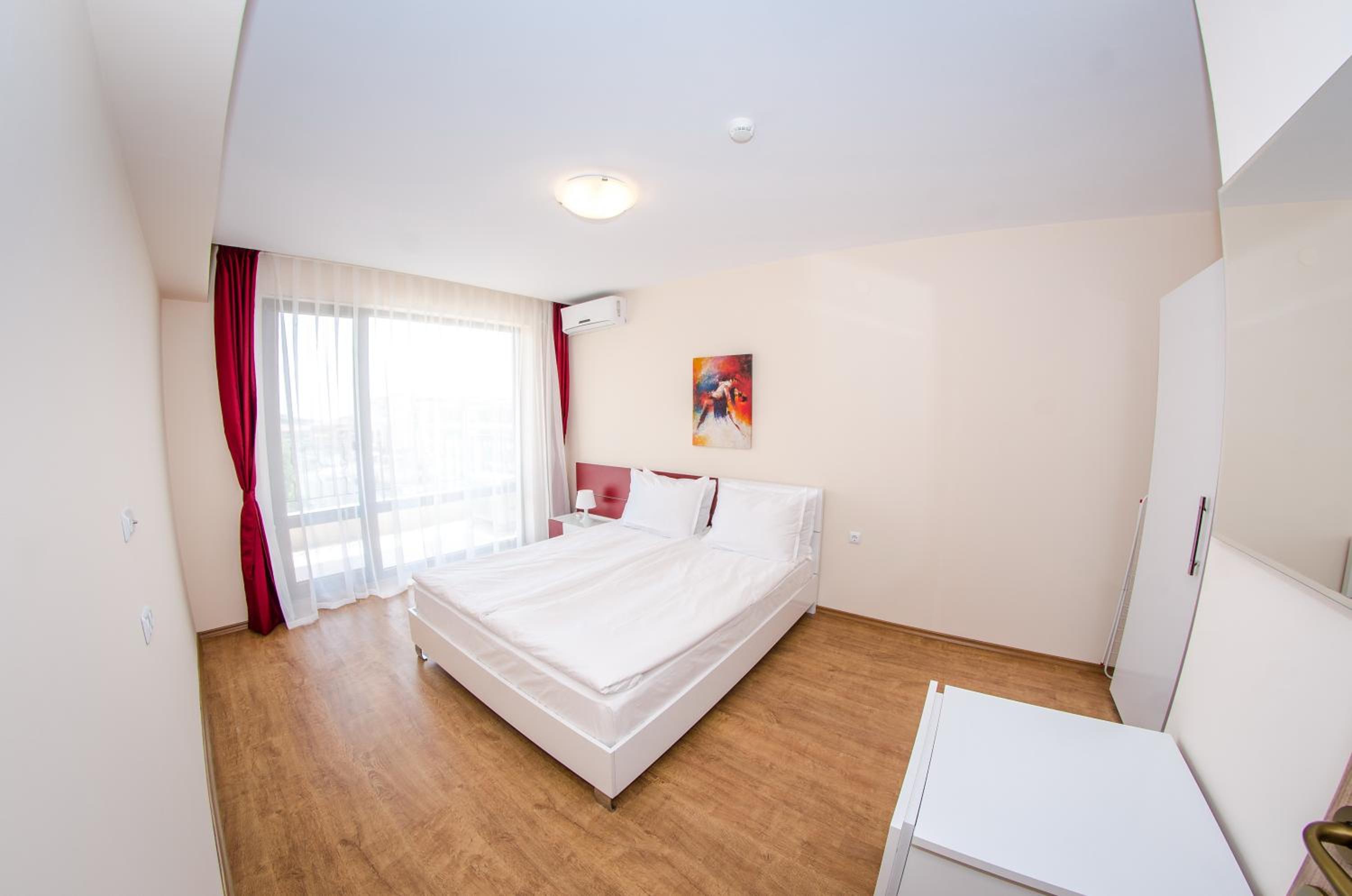 One-Bedroom Apartment with Balcony (4 Adults) photo 1