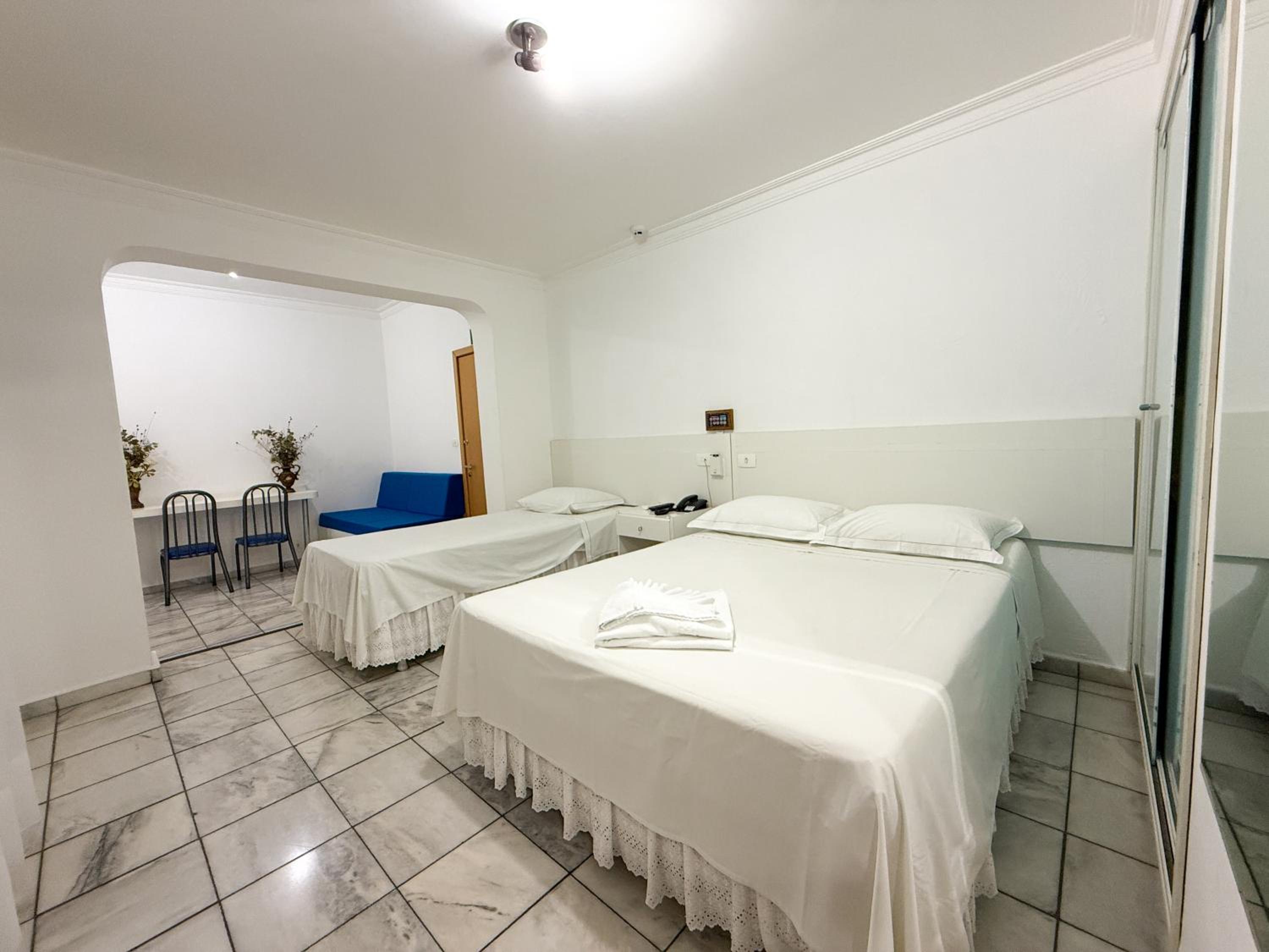 Deluxe Family Suite