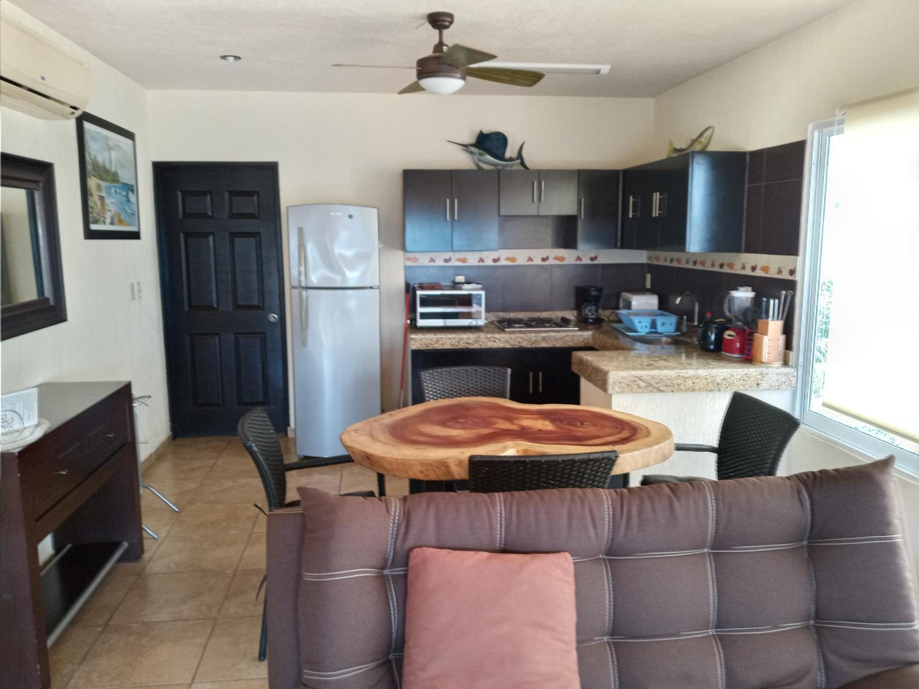 One-Bedroom Apartment with Ocean View photo 3
