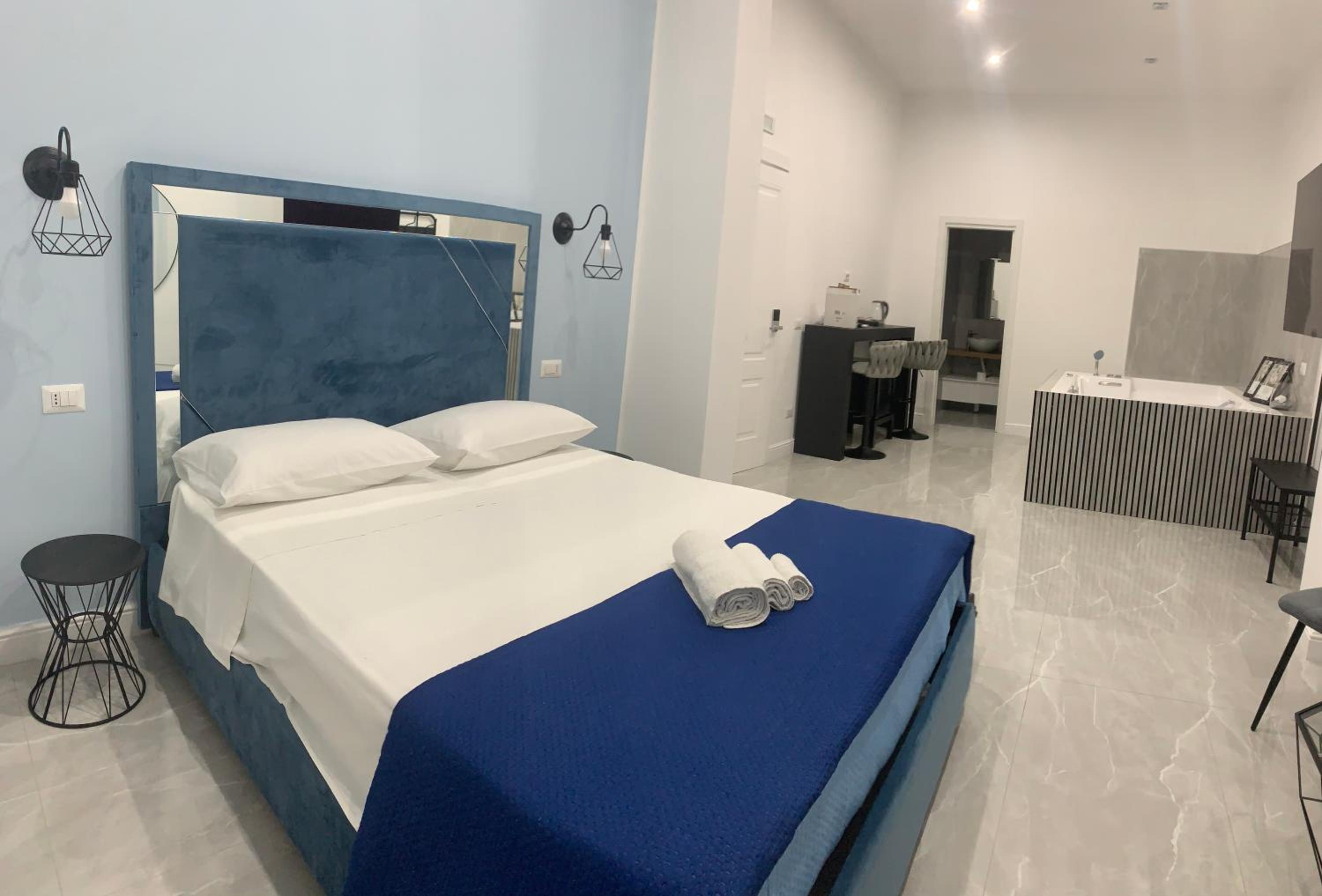 Double Room with Spa Bath