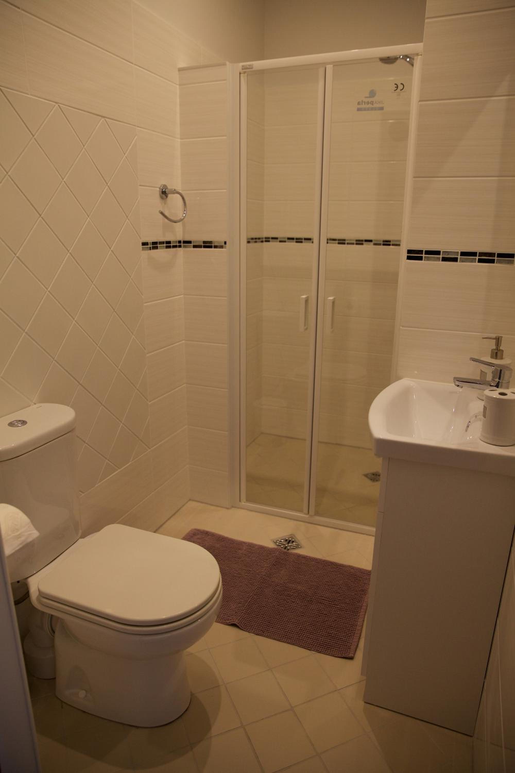 Twin Room with Private Entrance photo 3