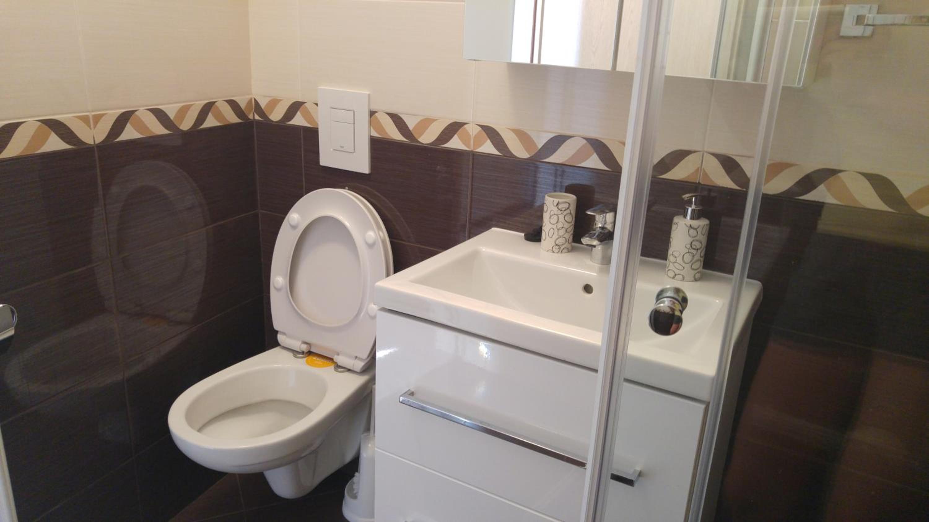 Double Room - Photo 7