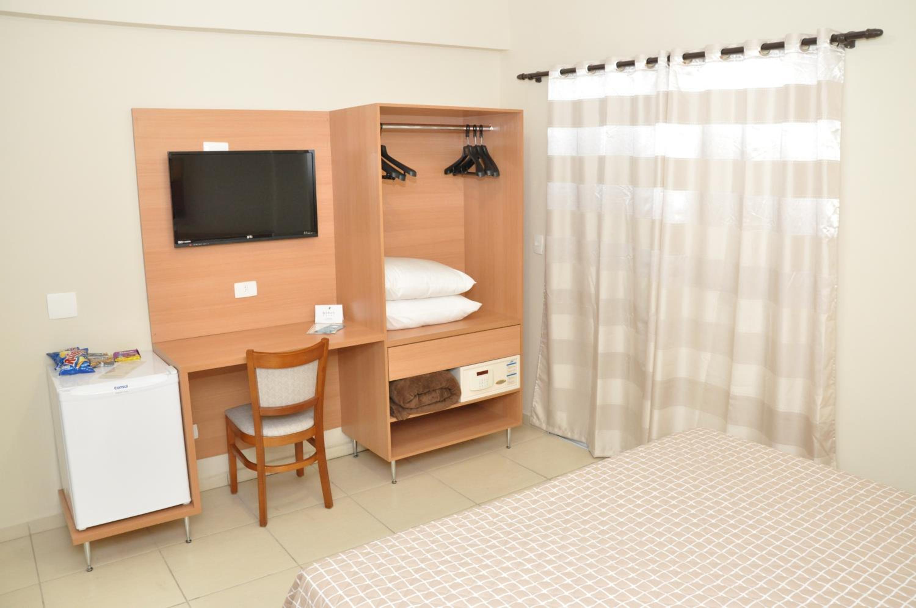 Standard Triple Room photo 3