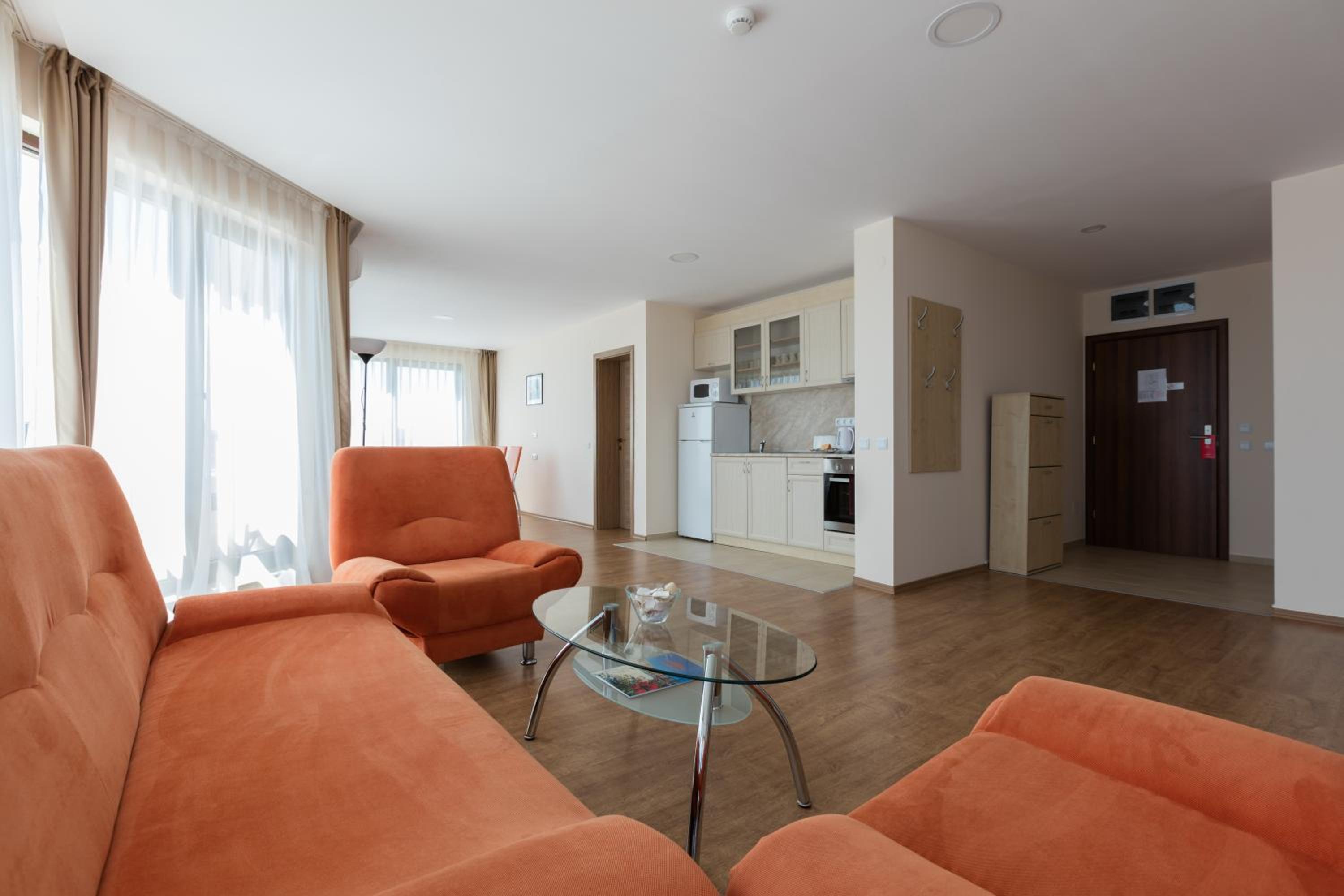 One-Bedroom Apartment with Balcony (4 Adults) photo 3