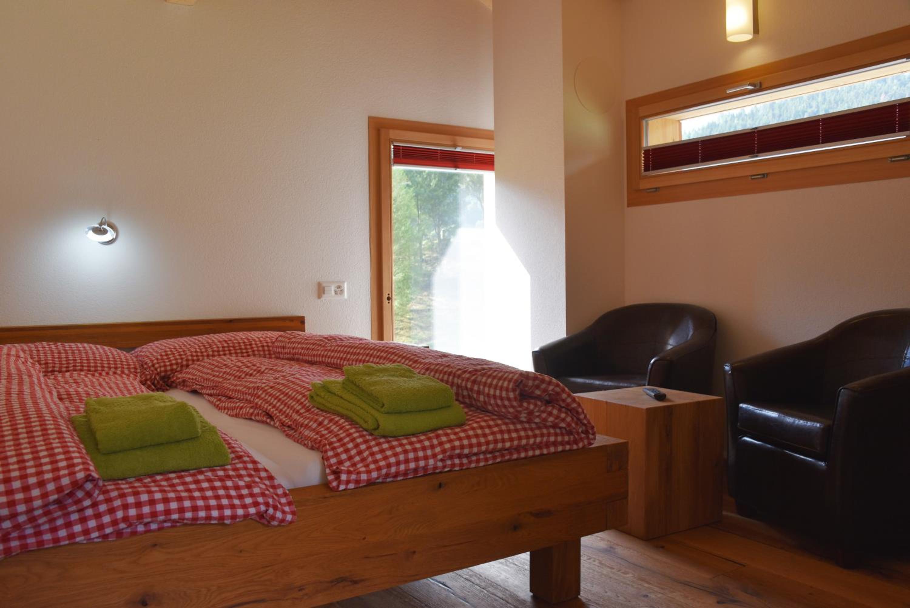 Deluxe Double Room with Shower photo 3