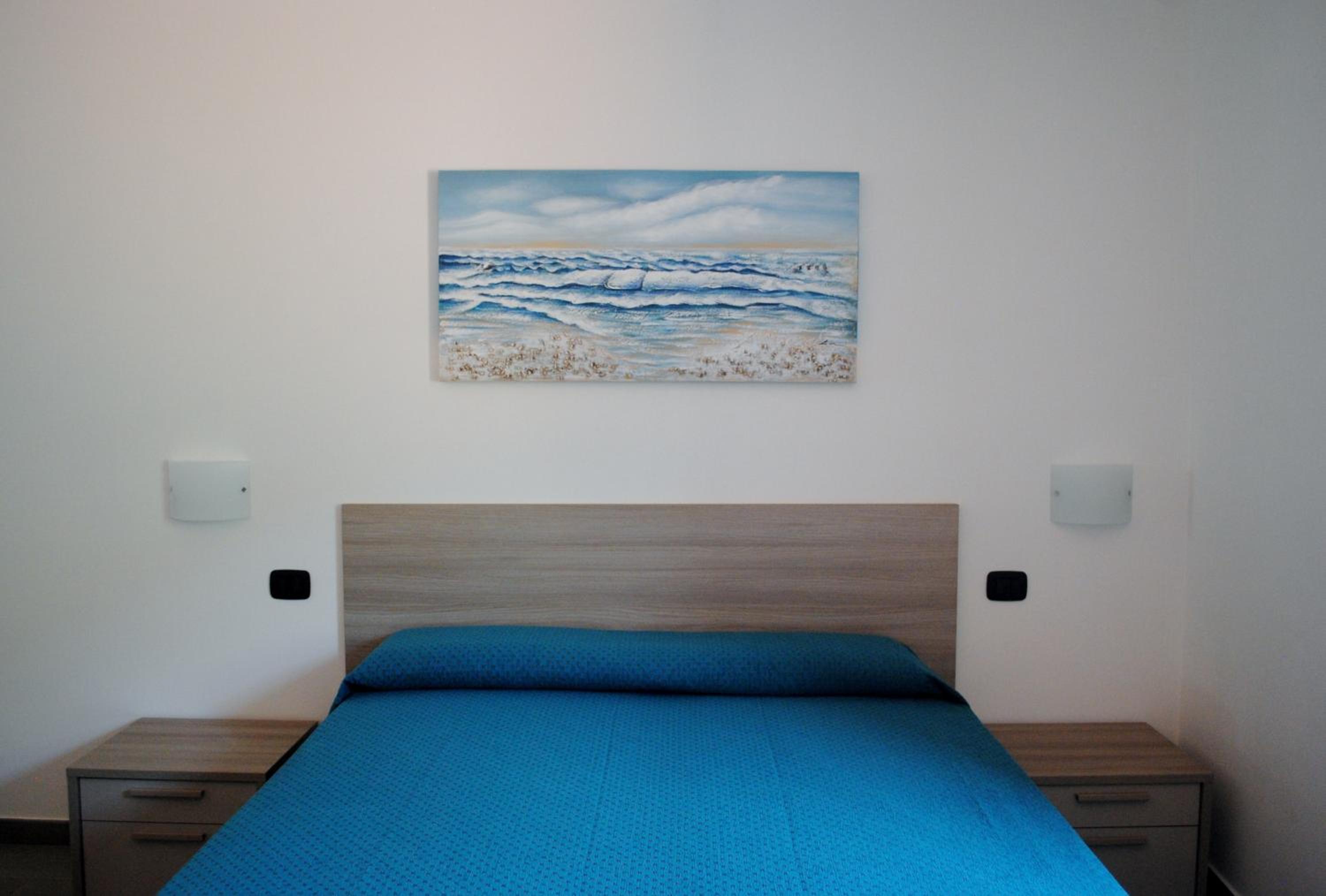 Deluxe King Room photo 2