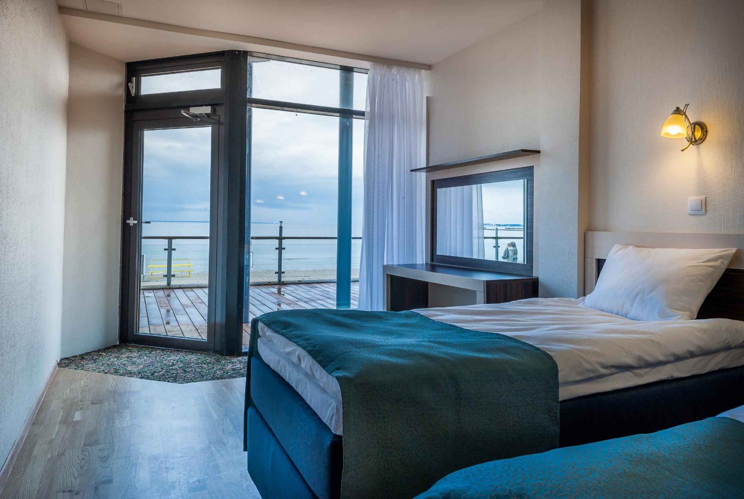 Family Room with Sea View