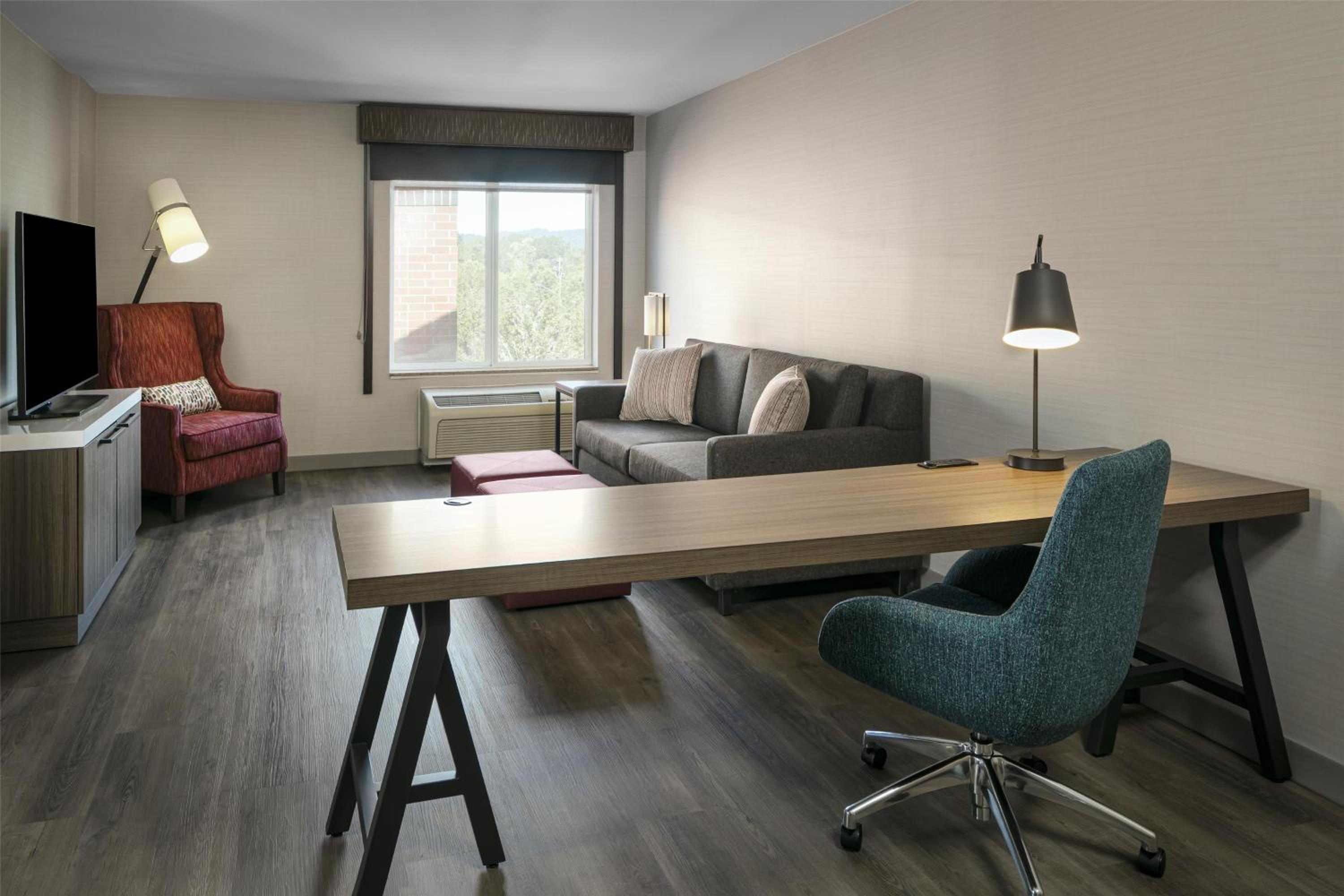 King Room with Sofa Bed photo 3