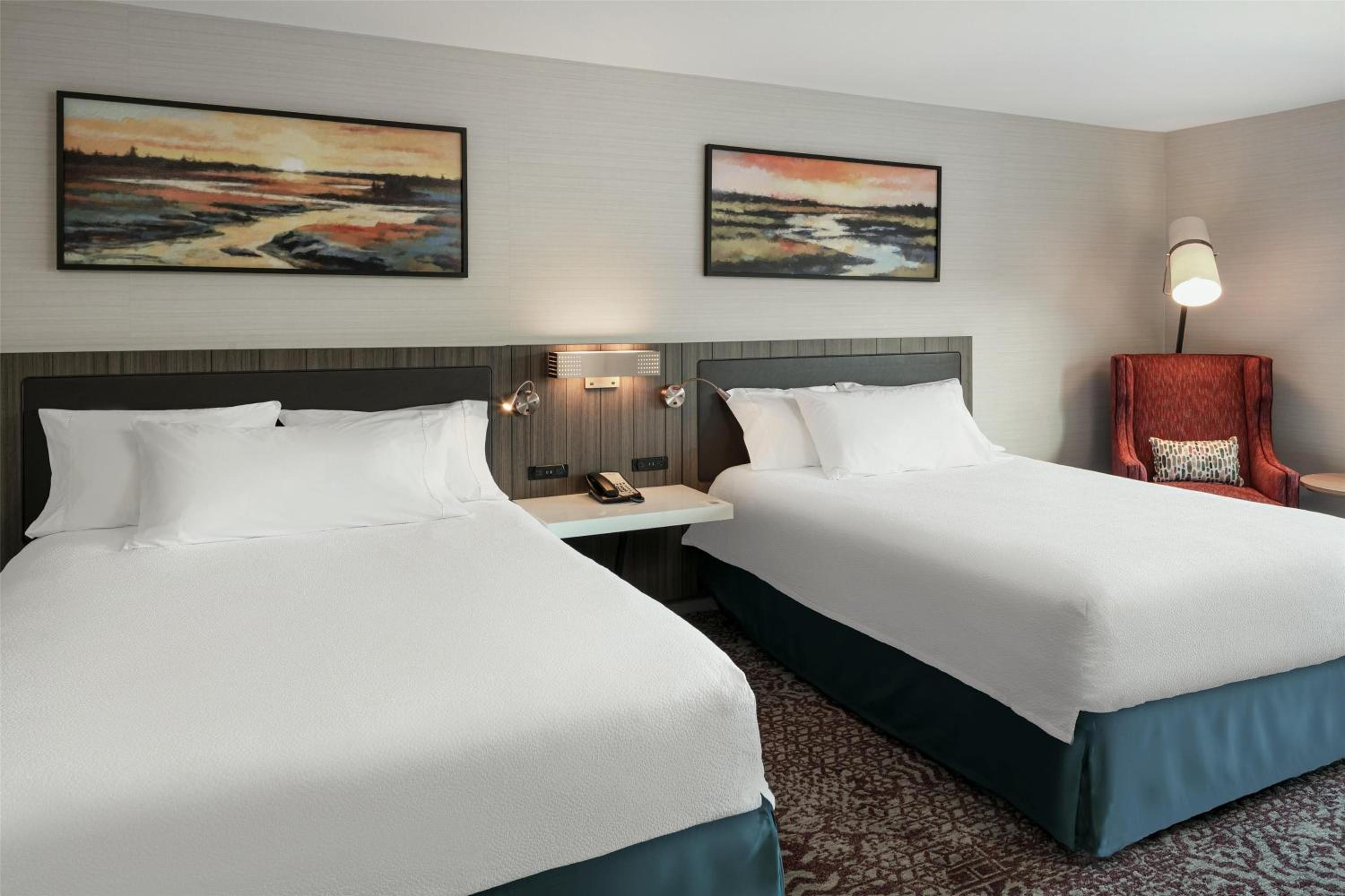 Queen Room with Two Queen Beds - Mobility Access - Photo 5